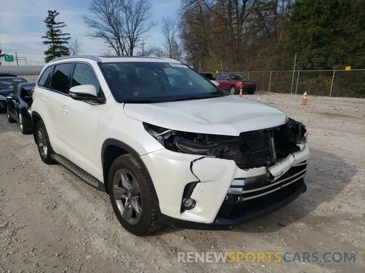 1 Photograph of a damaged car 5TDDZRFHXKS947555 TOYOTA HIGHLANDER 2019