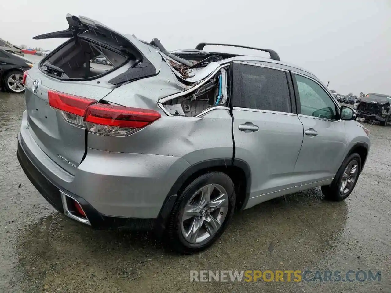 3 Photograph of a damaged car 5TDDZRFHXKS950150 TOYOTA HIGHLANDER 2019