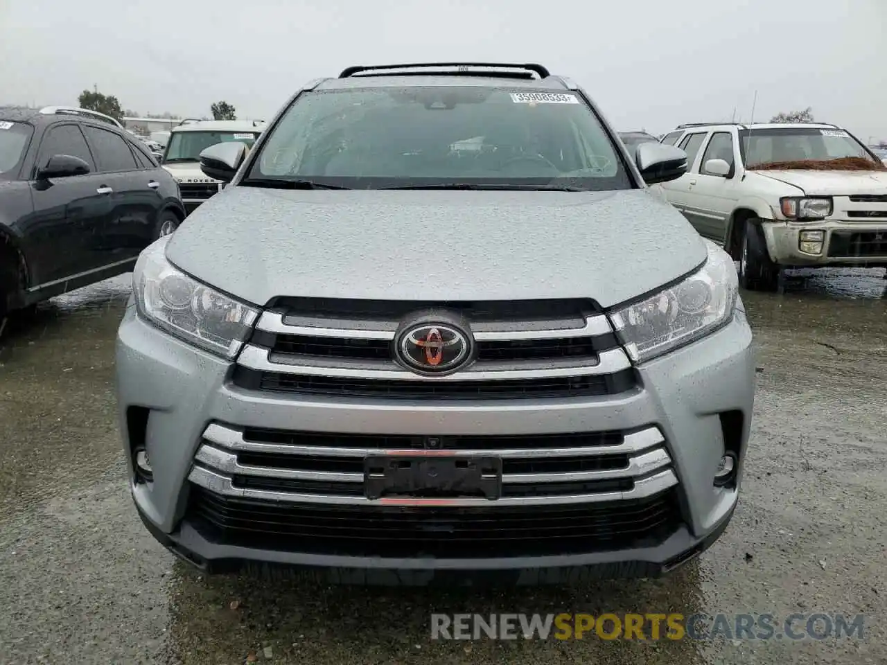 5 Photograph of a damaged car 5TDDZRFHXKS950150 TOYOTA HIGHLANDER 2019