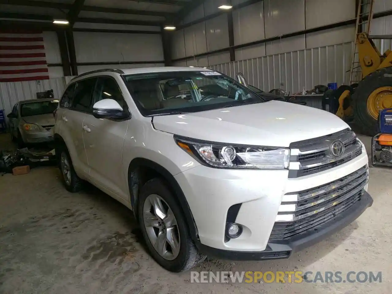 1 Photograph of a damaged car 5TDDZRFHXKS979535 TOYOTA HIGHLANDER 2019