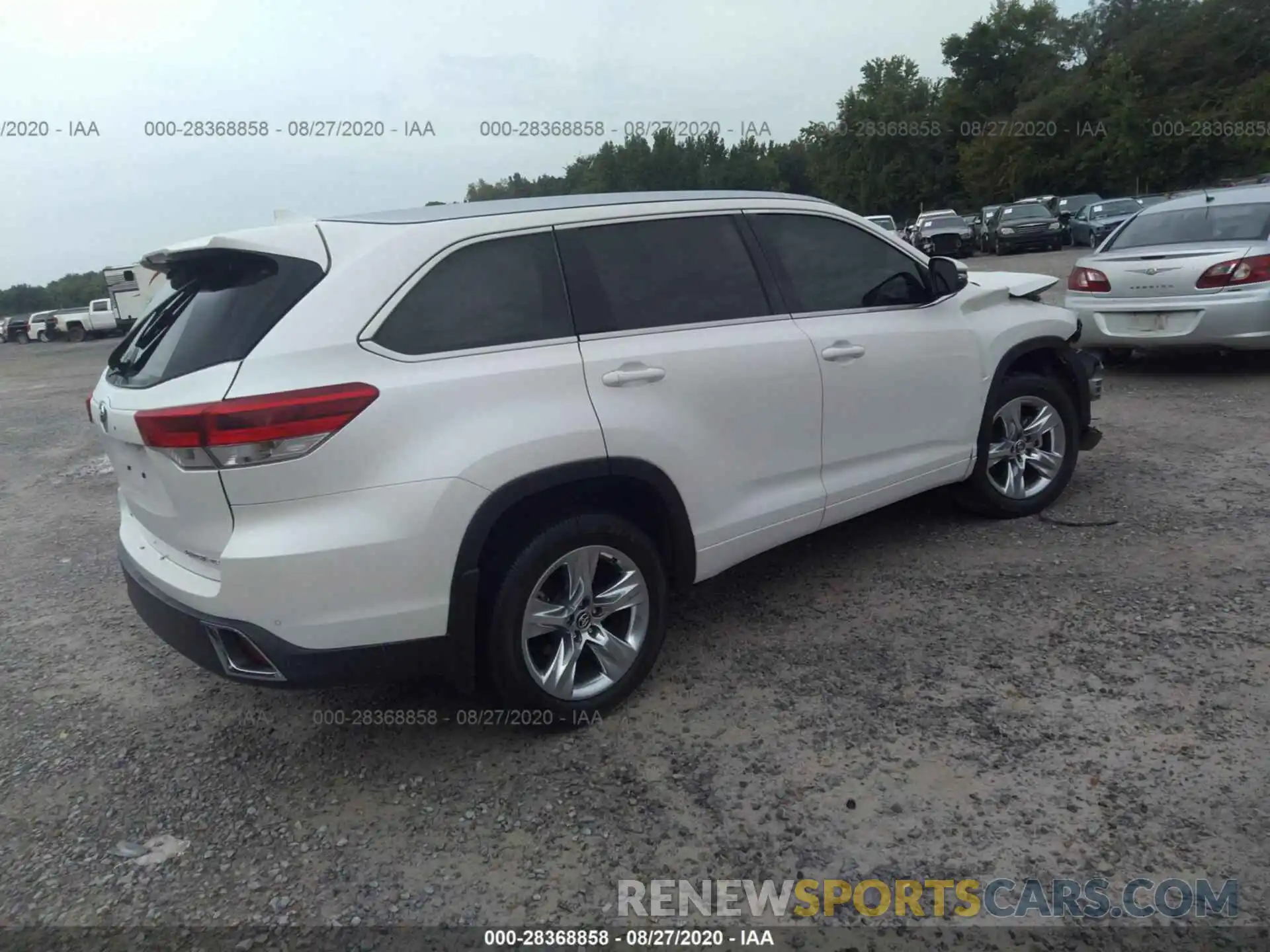 4 Photograph of a damaged car 5TDDZRFHXKS985383 TOYOTA HIGHLANDER 2019