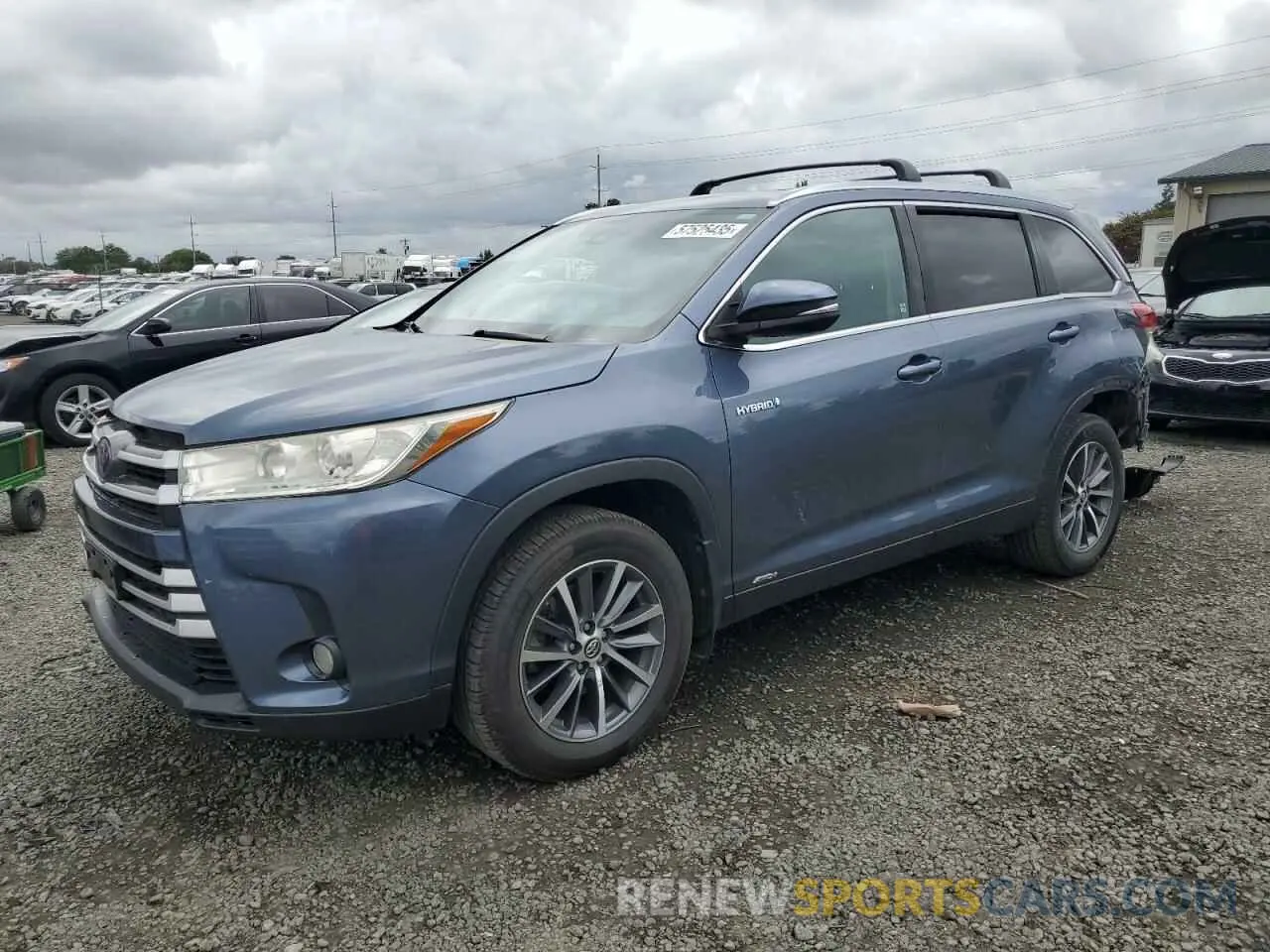 1 Photograph of a damaged car 5TDJGRFH0KS074326 TOYOTA HIGHLANDER 2019