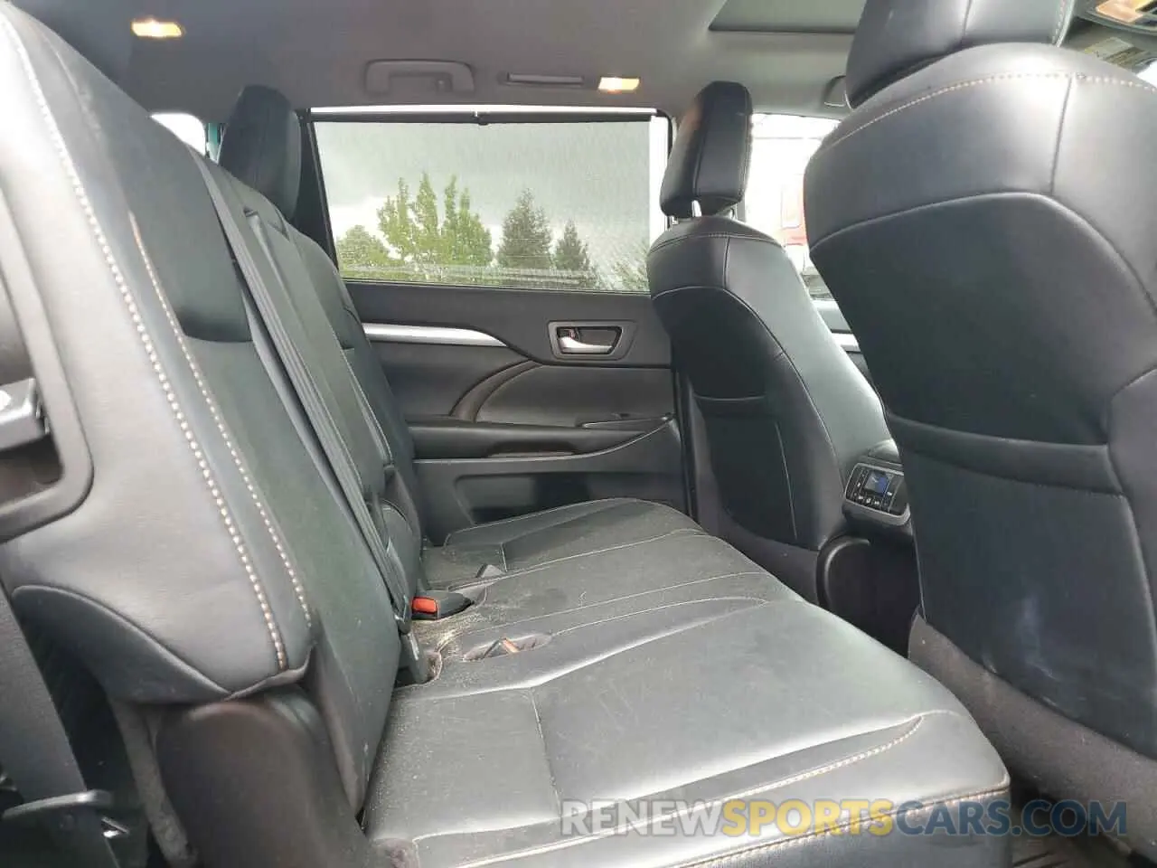 11 Photograph of a damaged car 5TDJGRFH0KS074326 TOYOTA HIGHLANDER 2019