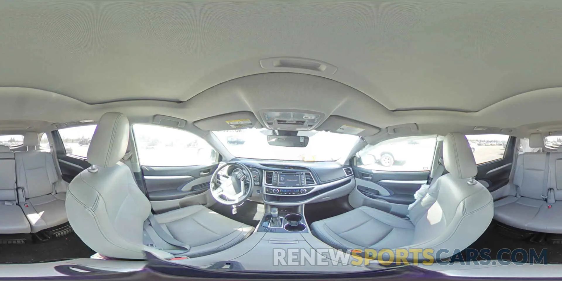 12 Photograph of a damaged car 5TDJGRFH2KS053025 TOYOTA HIGHLANDER 2019
