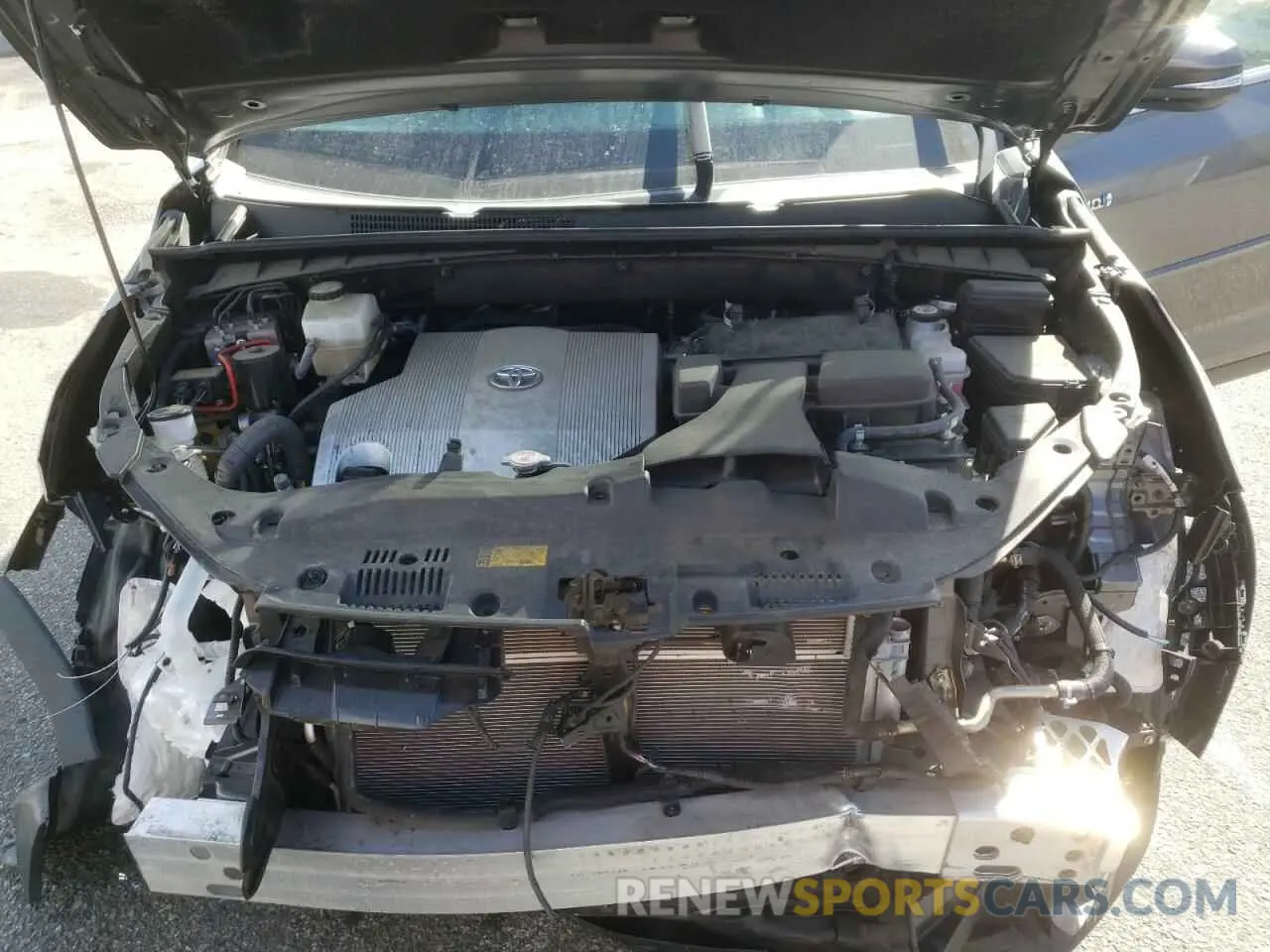 7 Photograph of a damaged car 5TDJGRFH2KS053025 TOYOTA HIGHLANDER 2019
