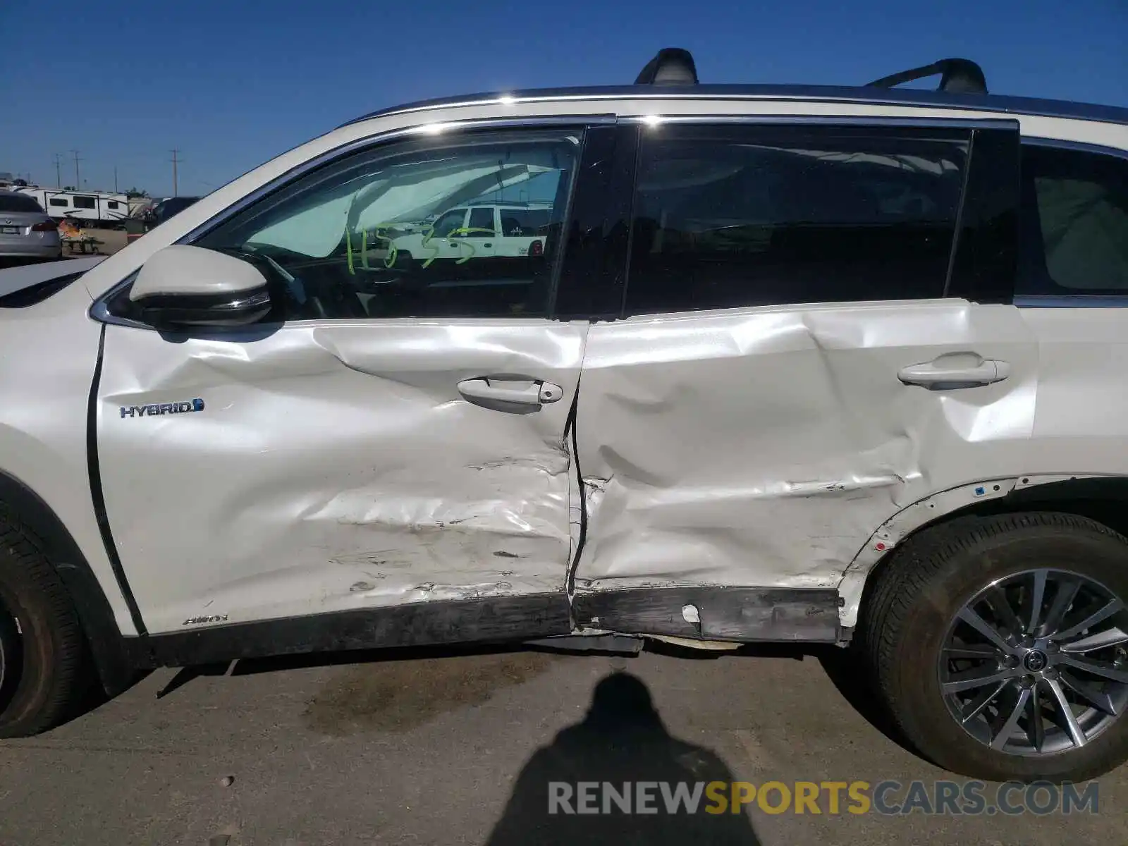 10 Photograph of a damaged car 5TDJGRFH2KS078474 TOYOTA HIGHLANDER 2019