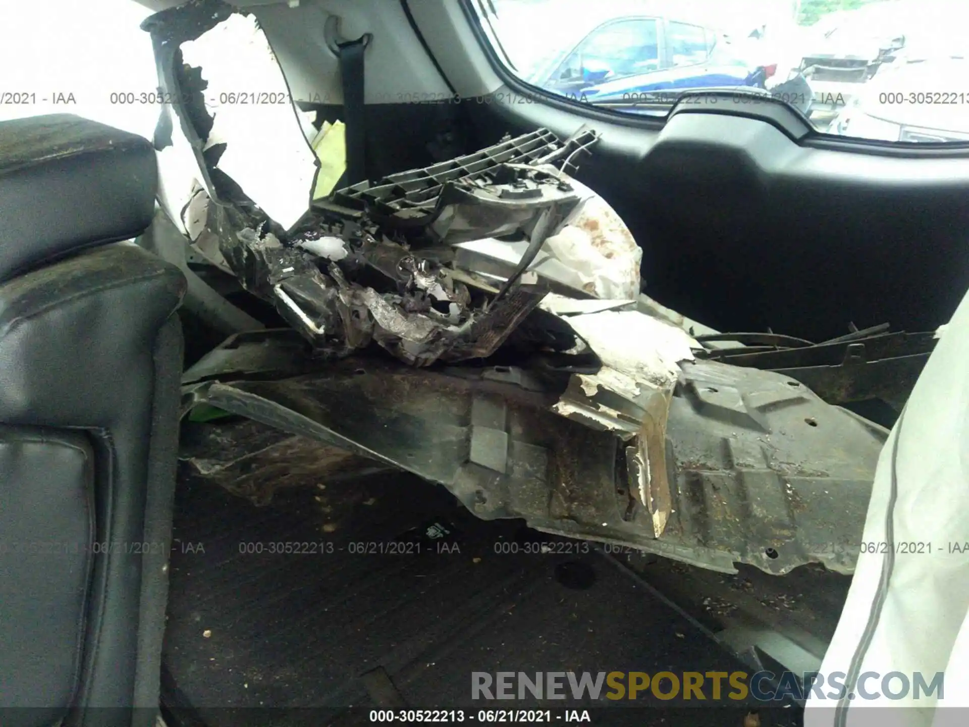 11 Photograph of a damaged car 5TDJGRFH3KS053745 TOYOTA HIGHLANDER 2019