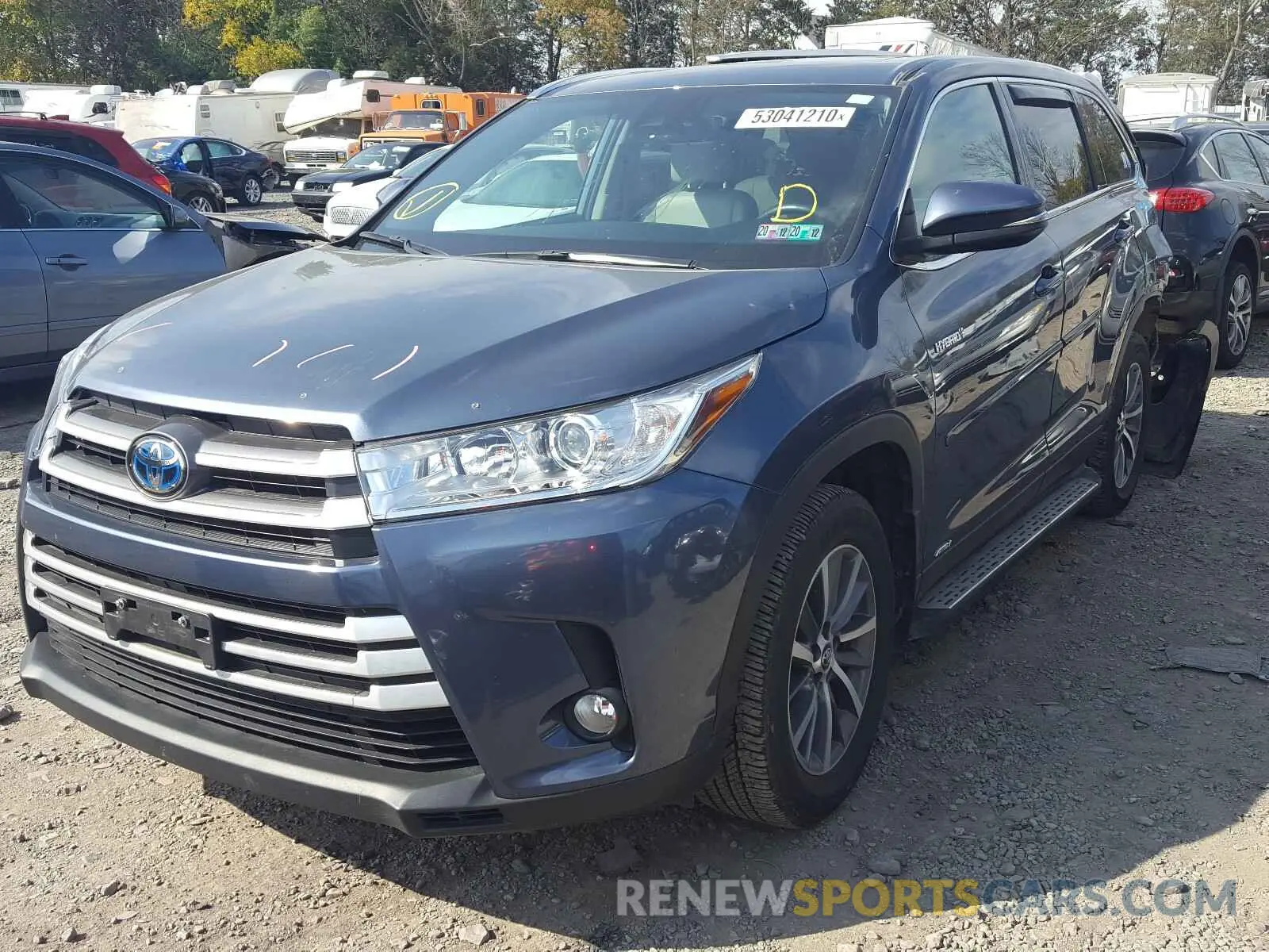 2 Photograph of a damaged car 5TDJGRFH3KS054684 TOYOTA HIGHLANDER 2019