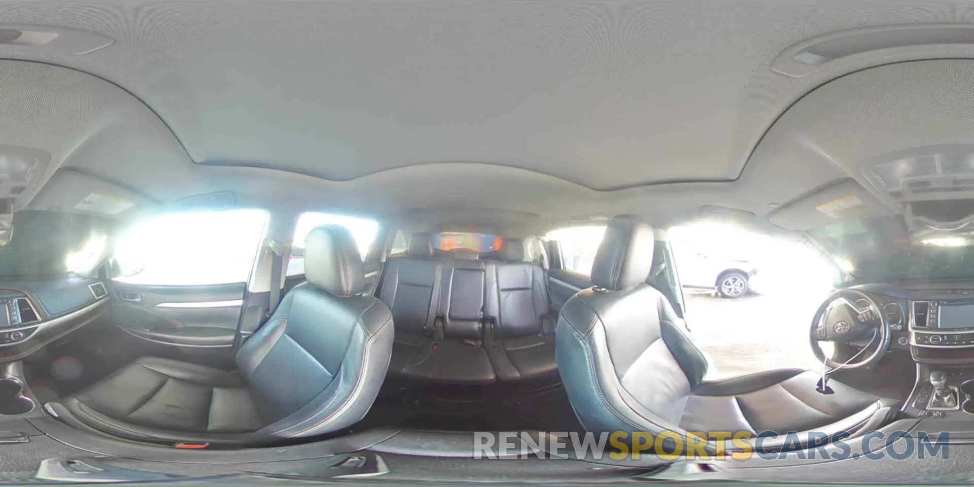 16 Photograph of a damaged car 5TDJGRFH3KS056483 TOYOTA HIGHLANDER 2019