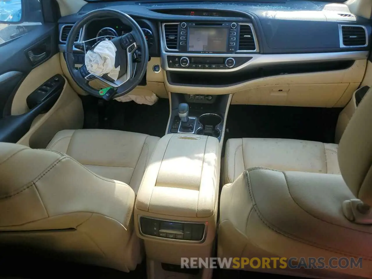 8 Photograph of a damaged car 5TDJGRFH4KS062468 TOYOTA HIGHLANDER 2019