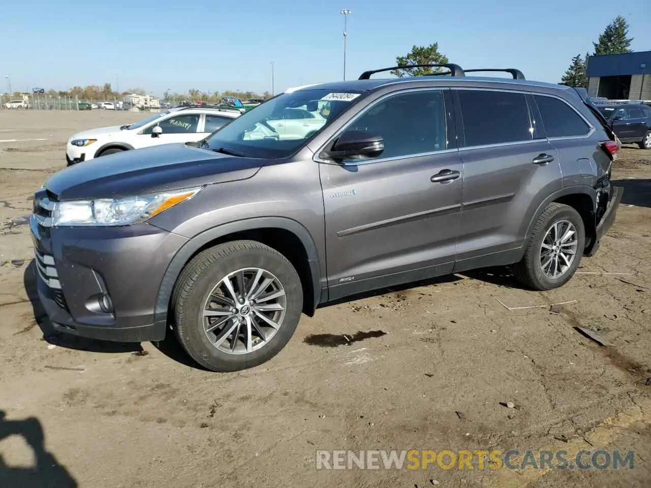 1 Photograph of a damaged car 5TDJGRFH4KS072823 TOYOTA HIGHLANDER 2019