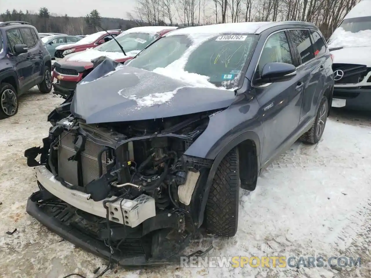 2 Photograph of a damaged car 5TDJGRFH5KS072460 TOYOTA HIGHLANDER 2019