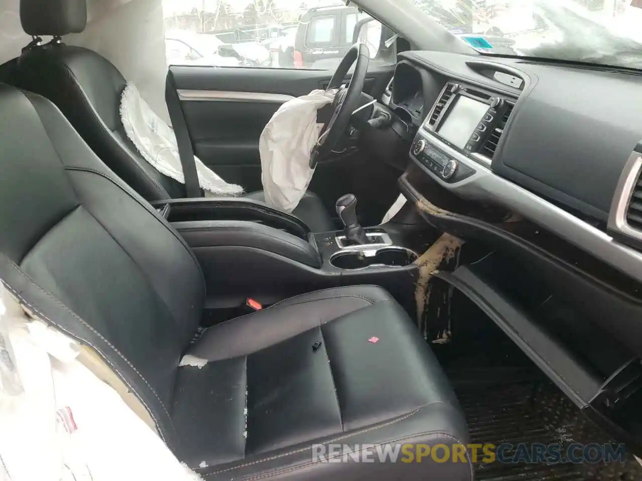 5 Photograph of a damaged car 5TDJGRFH5KS072460 TOYOTA HIGHLANDER 2019