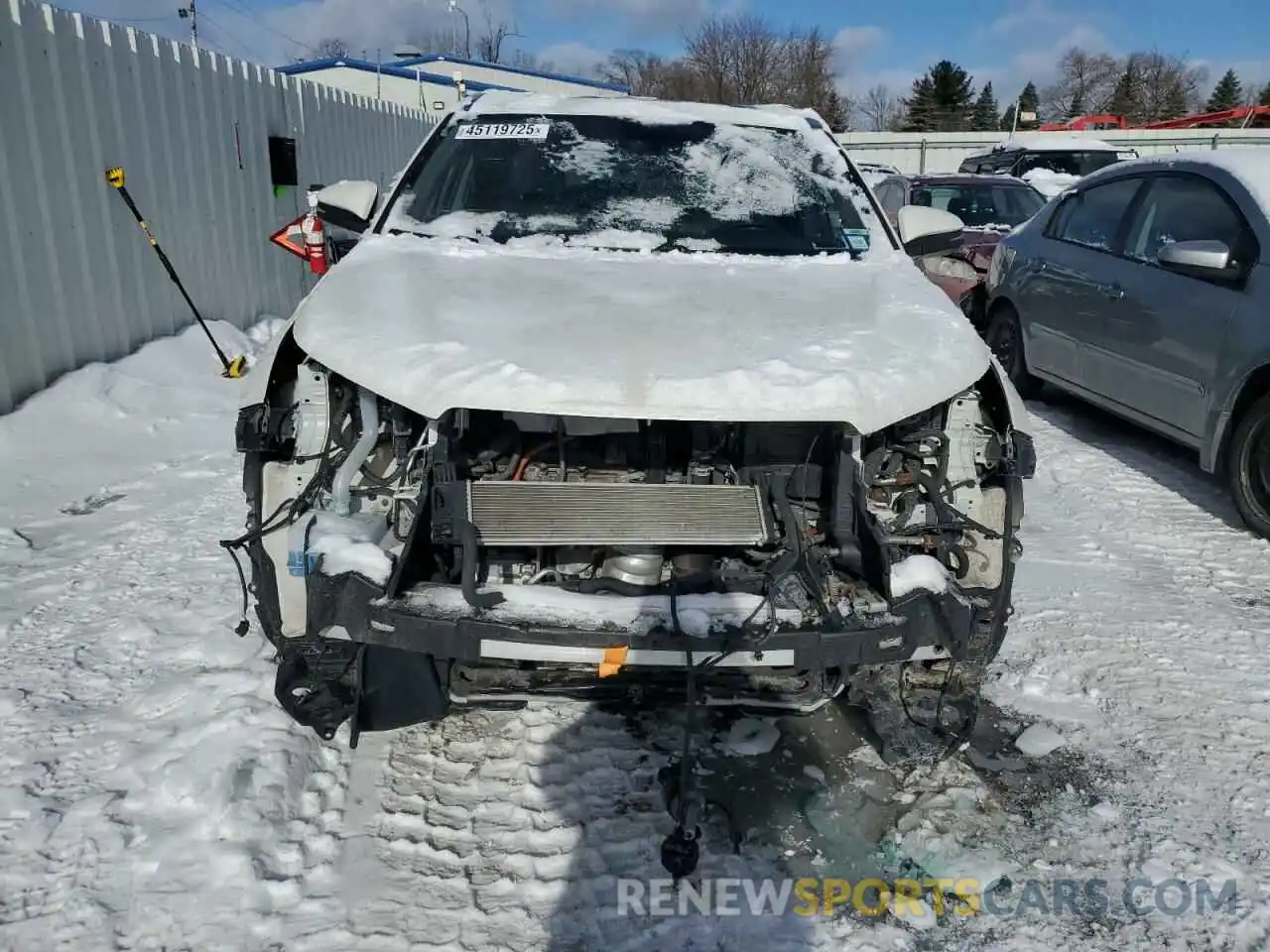 5 Photograph of a damaged car 5TDJGRFH7KS075523 TOYOTA HIGHLANDER 2019