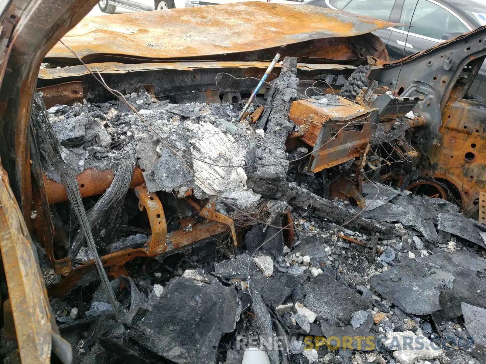 8 Photograph of a damaged car 5TDJGRFHXKS076374 TOYOTA HIGHLANDER 2019