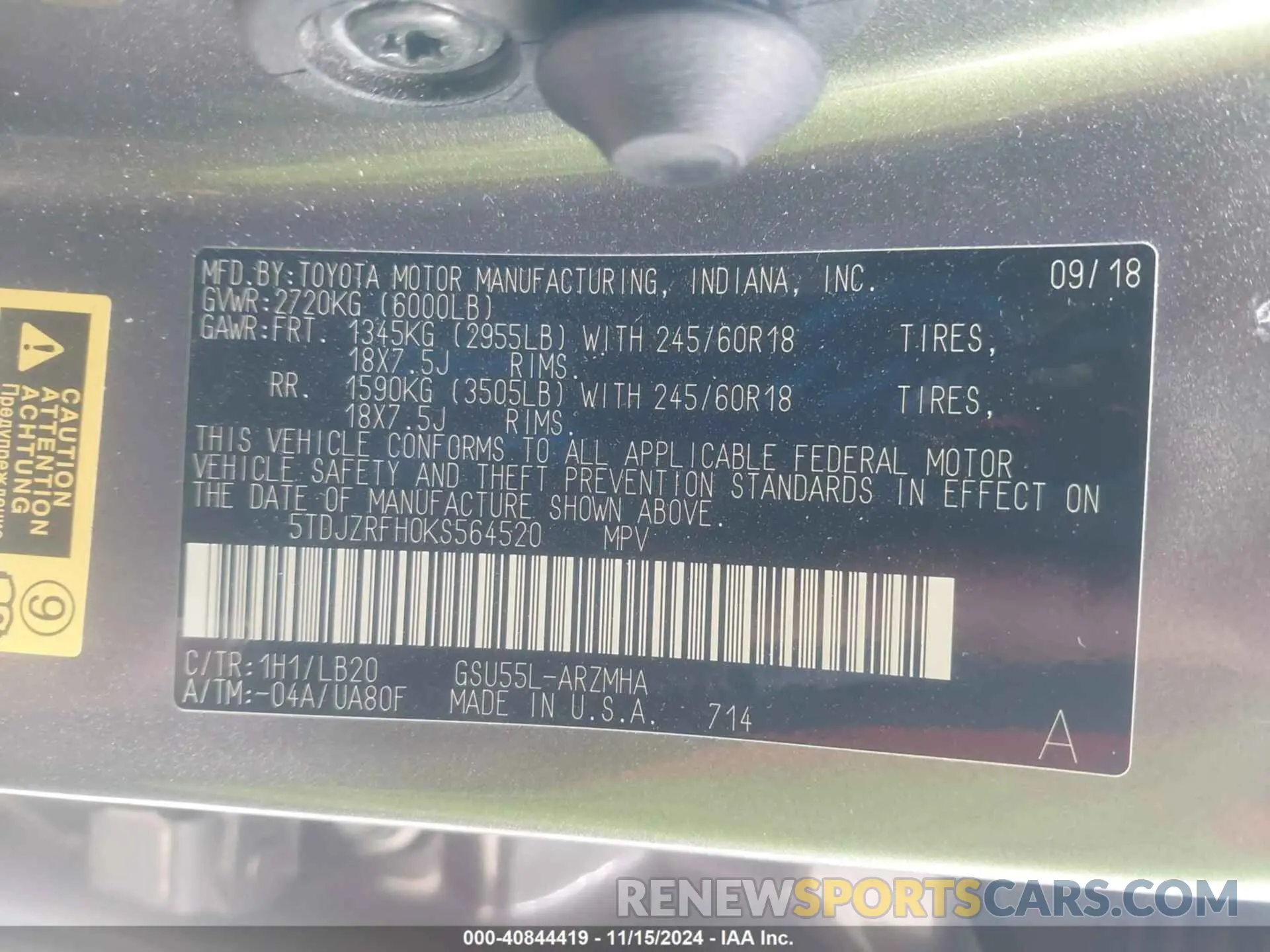 9 Photograph of a damaged car 5TDJZRFH0KS564520 TOYOTA HIGHLANDER 2019