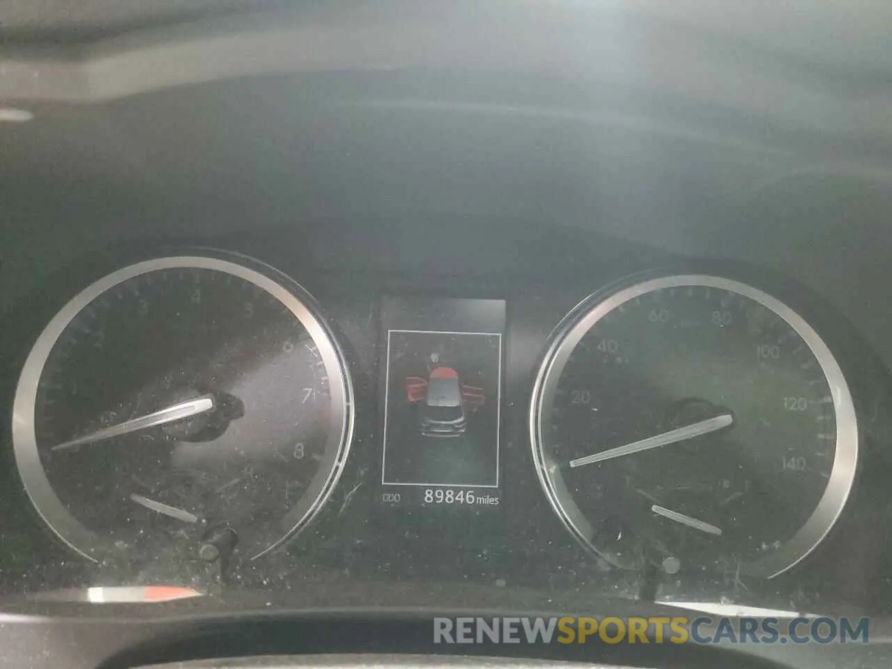 9 Photograph of a damaged car 5TDJZRFH0KS579924 TOYOTA HIGHLANDER 2019
