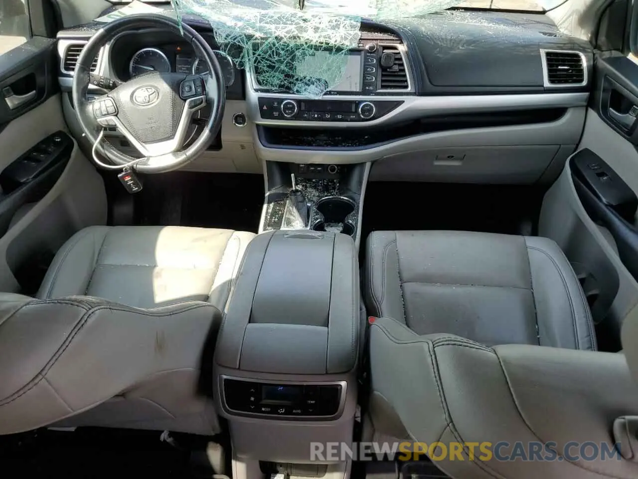 8 Photograph of a damaged car 5TDJZRFH0KS582516 TOYOTA HIGHLANDER 2019