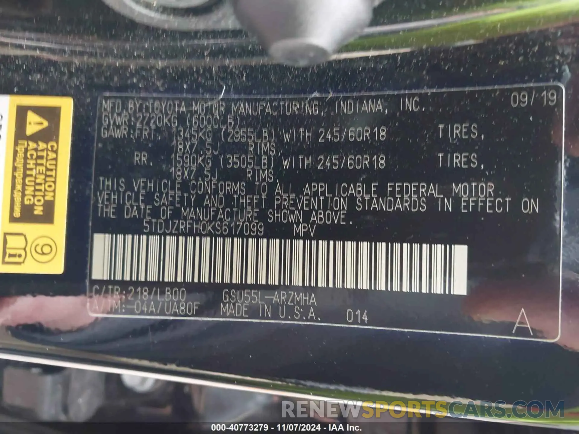 9 Photograph of a damaged car 5TDJZRFH0KS617099 TOYOTA HIGHLANDER 2019