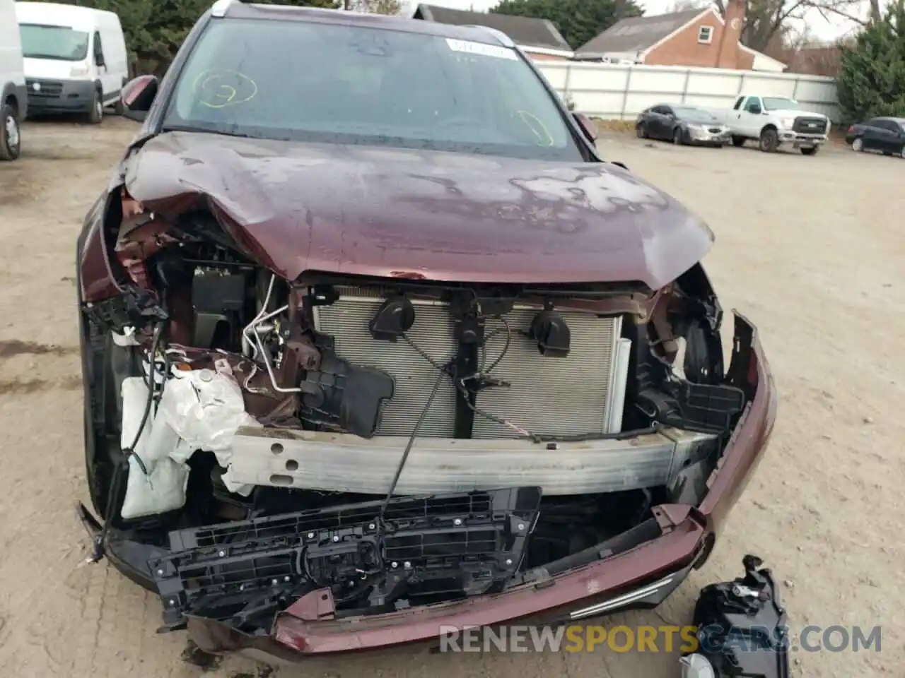 5 Photograph of a damaged car 5TDJZRFH0KS718661 TOYOTA HIGHLANDER 2019