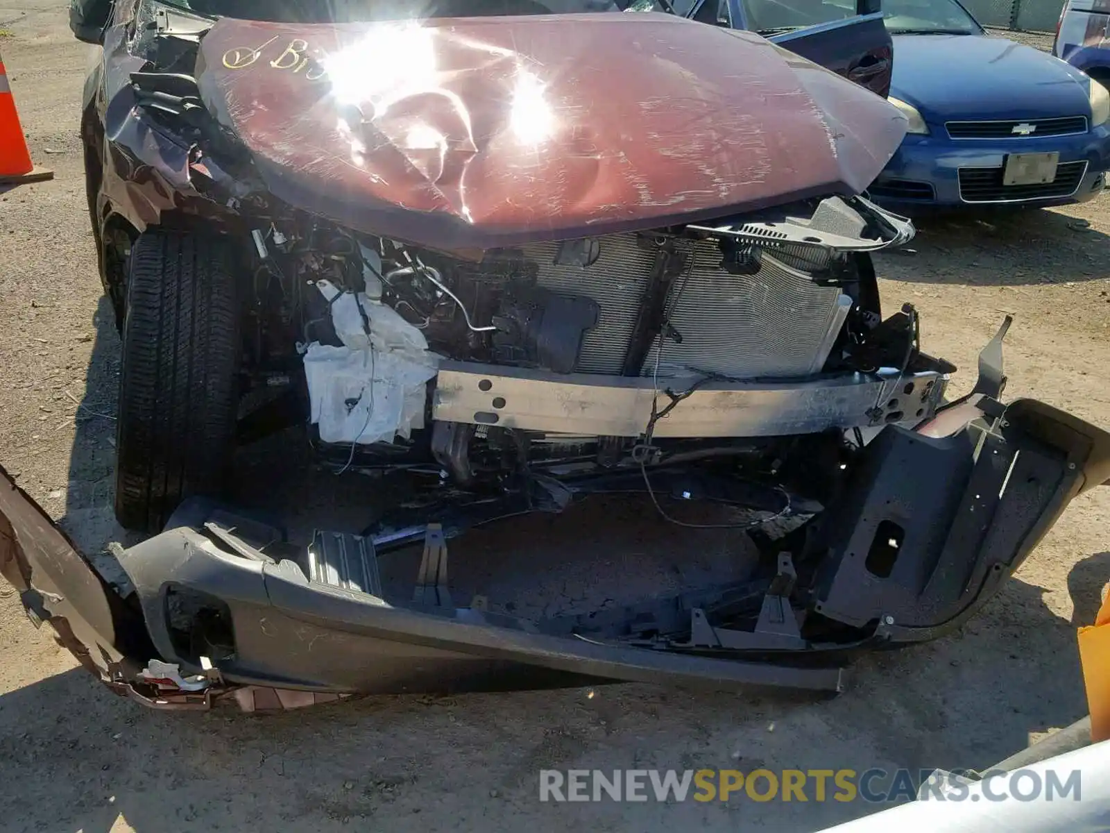 7 Photograph of a damaged car 5TDJZRFH0KS918729 TOYOTA HIGHLANDER 2019