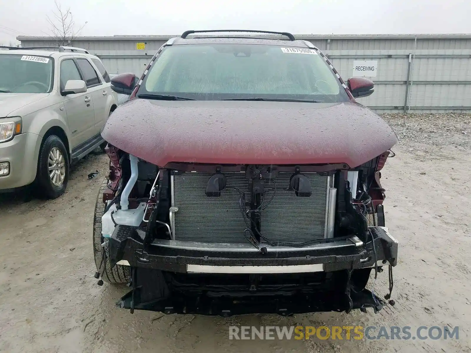 9 Photograph of a damaged car 5TDJZRFH0KS921369 TOYOTA HIGHLANDER 2019