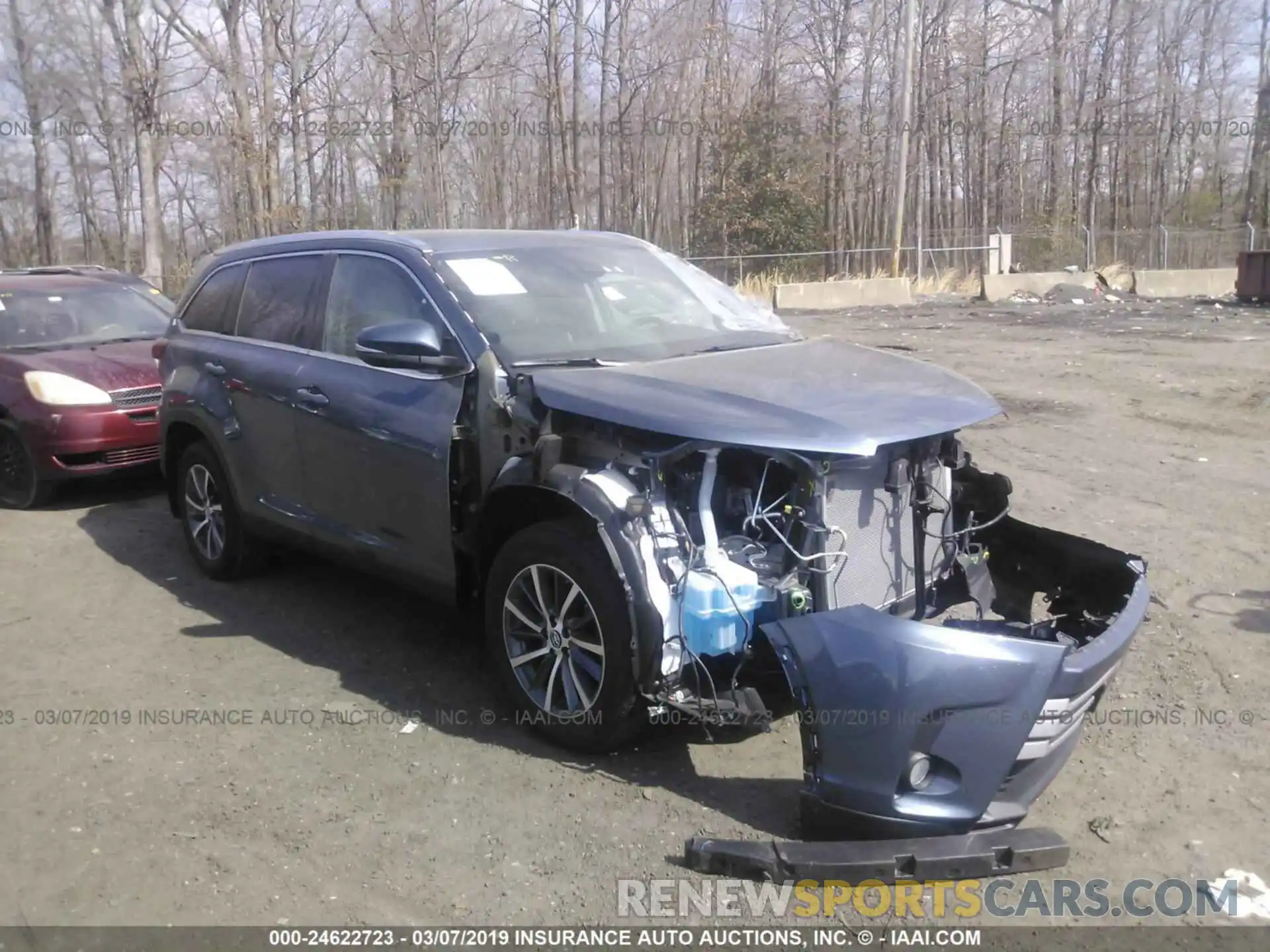 1 Photograph of a damaged car 5TDJZRFH0KS930816 TOYOTA HIGHLANDER 2019