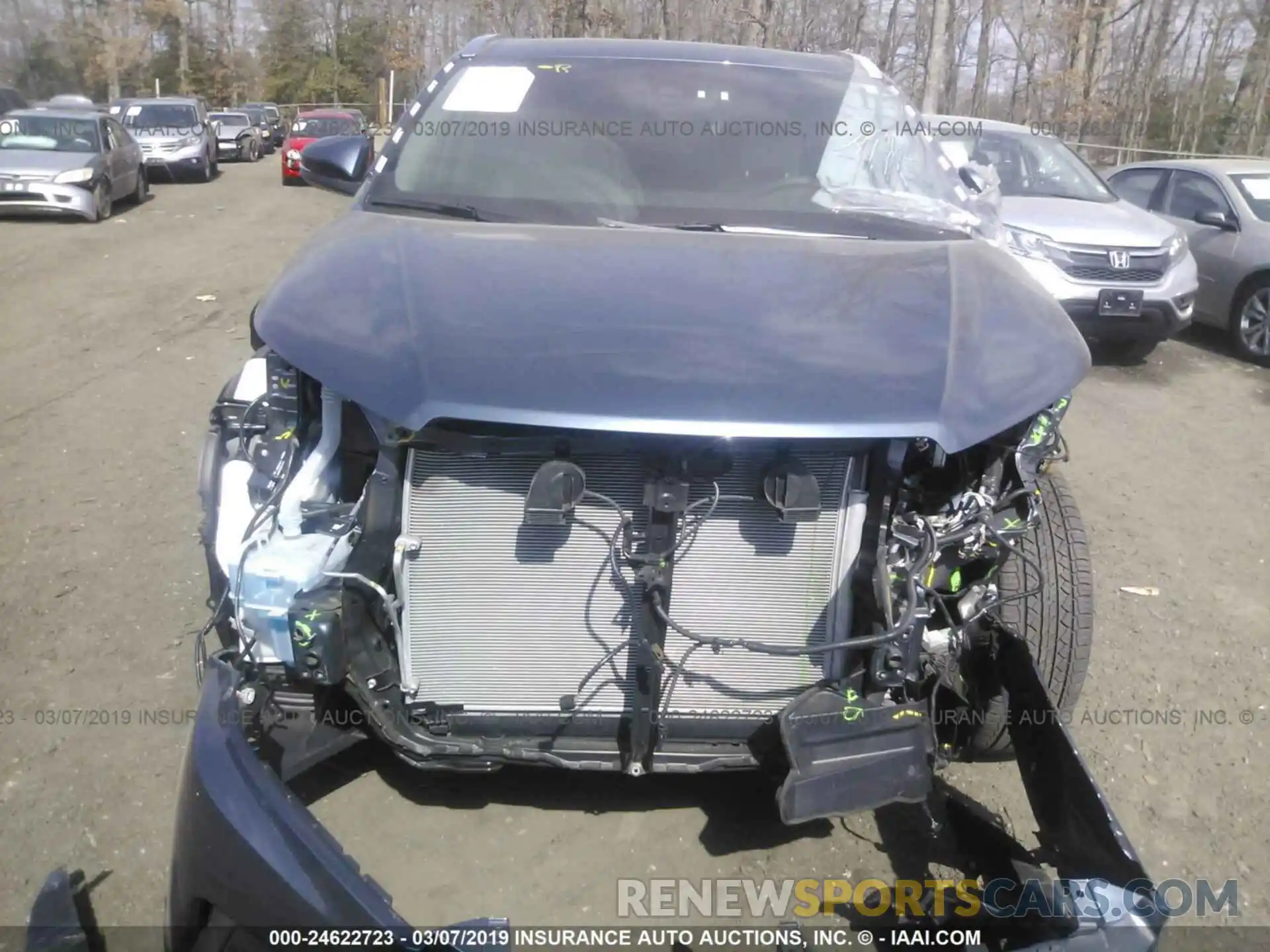 6 Photograph of a damaged car 5TDJZRFH0KS930816 TOYOTA HIGHLANDER 2019