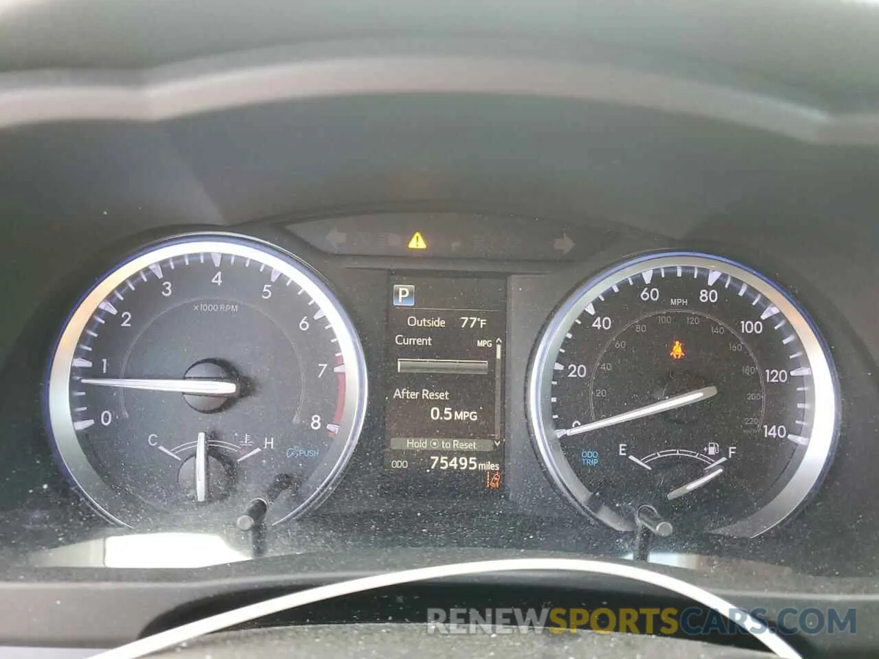 9 Photograph of a damaged car 5TDJZRFH1KS590379 TOYOTA HIGHLANDER 2019