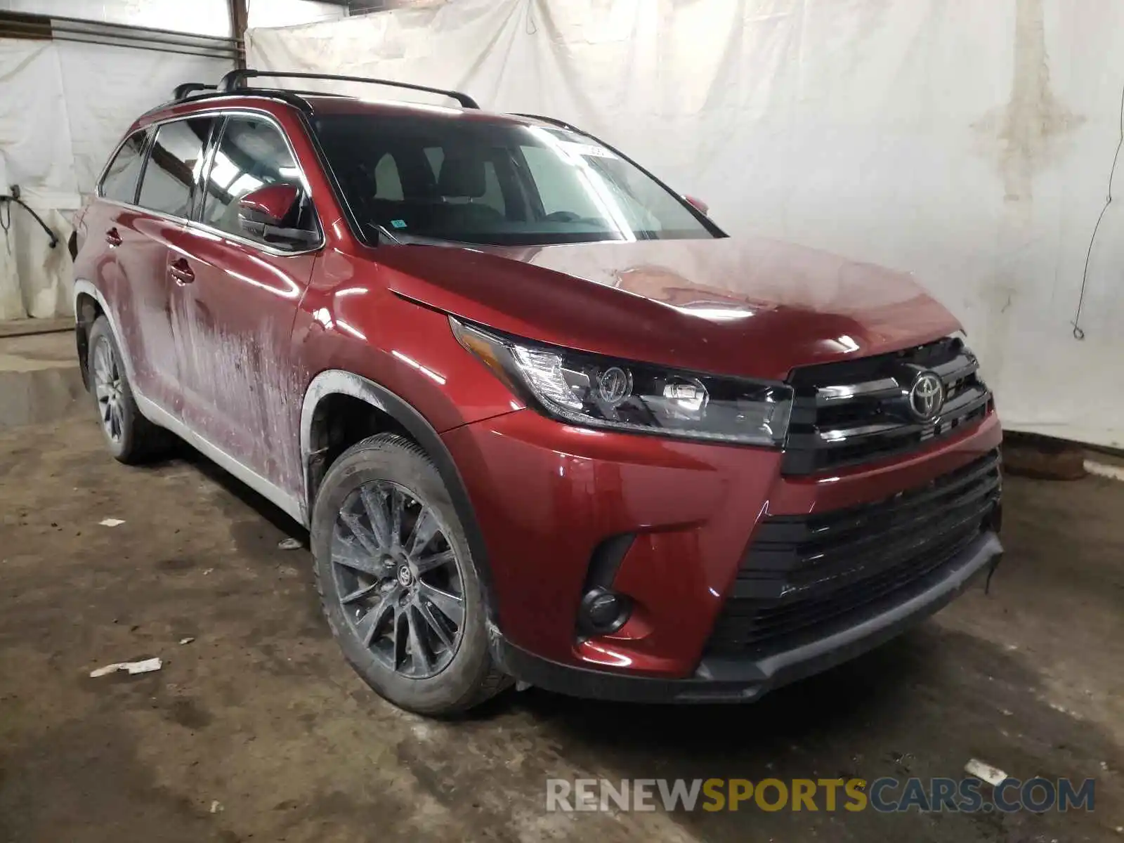 1 Photograph of a damaged car 5TDJZRFH1KS609657 TOYOTA HIGHLANDER 2019