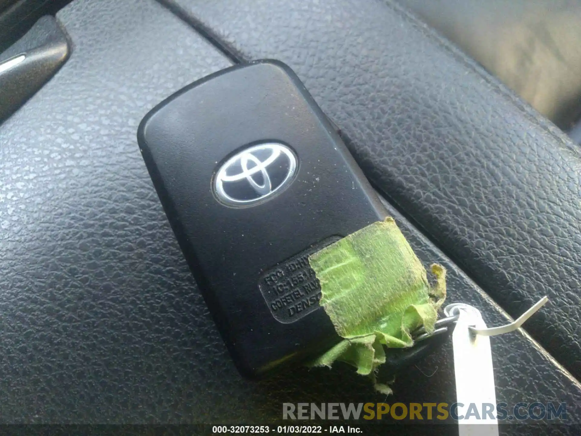 11 Photograph of a damaged car 5TDJZRFH1KS628337 TOYOTA HIGHLANDER 2019