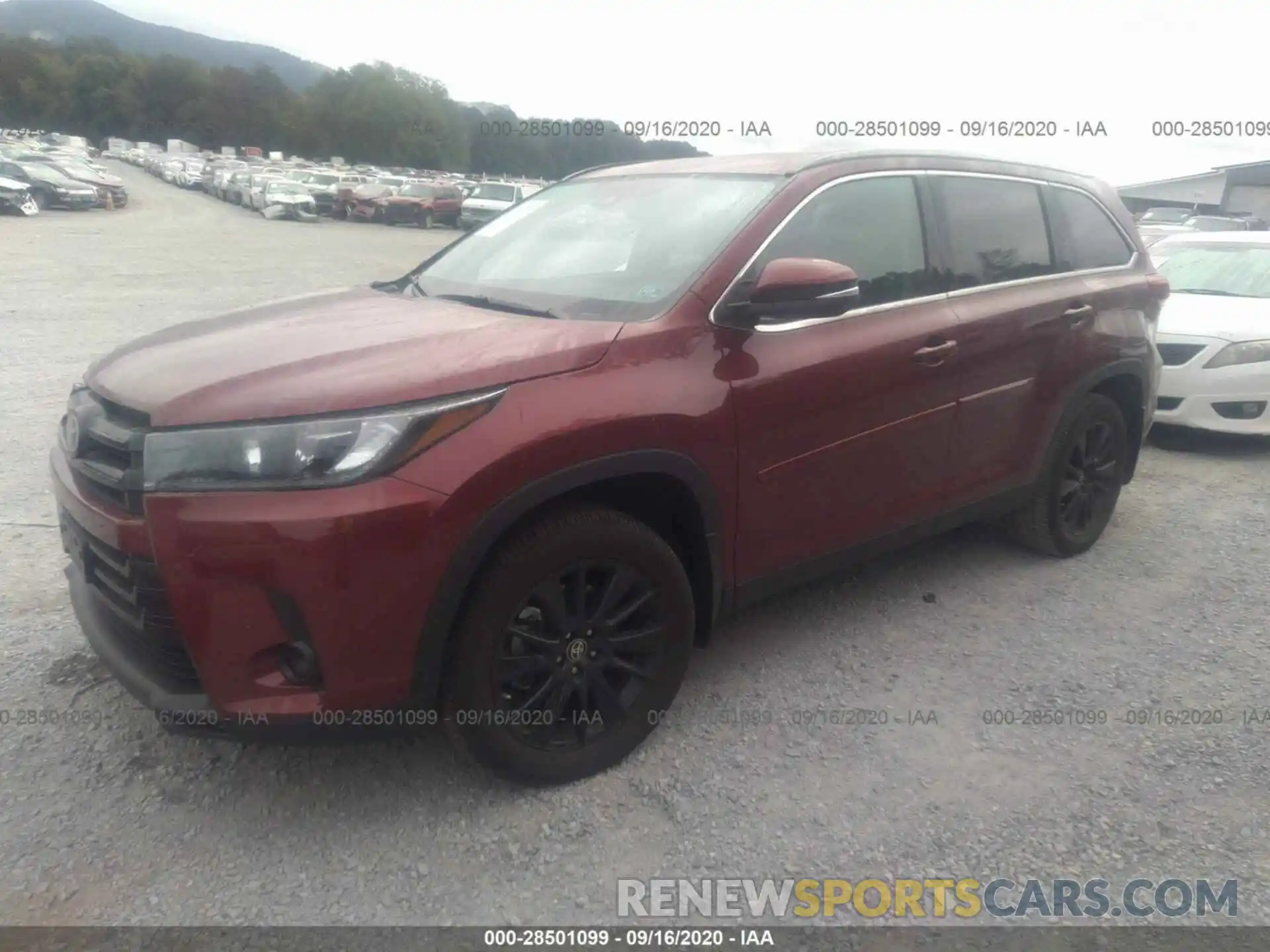 2 Photograph of a damaged car 5TDJZRFH1KS628628 TOYOTA HIGHLANDER 2019