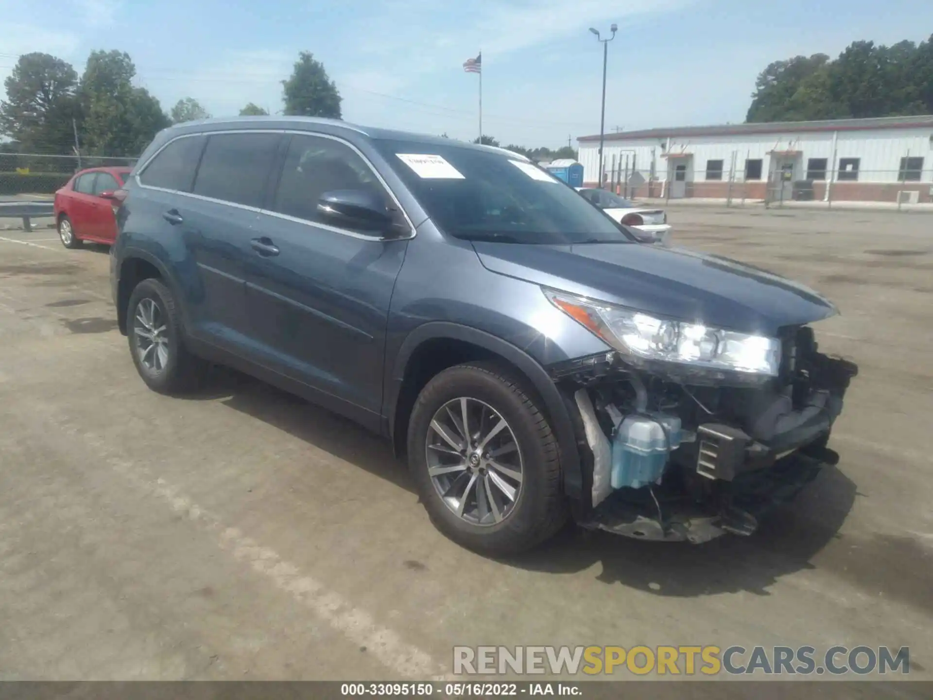 1 Photograph of a damaged car 5TDJZRFH1KS729524 TOYOTA HIGHLANDER 2019