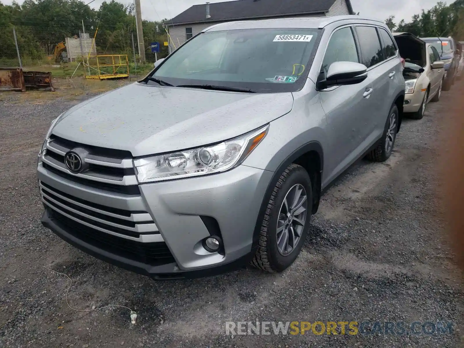 2 Photograph of a damaged car 5TDJZRFH1KS934406 TOYOTA HIGHLANDER 2019