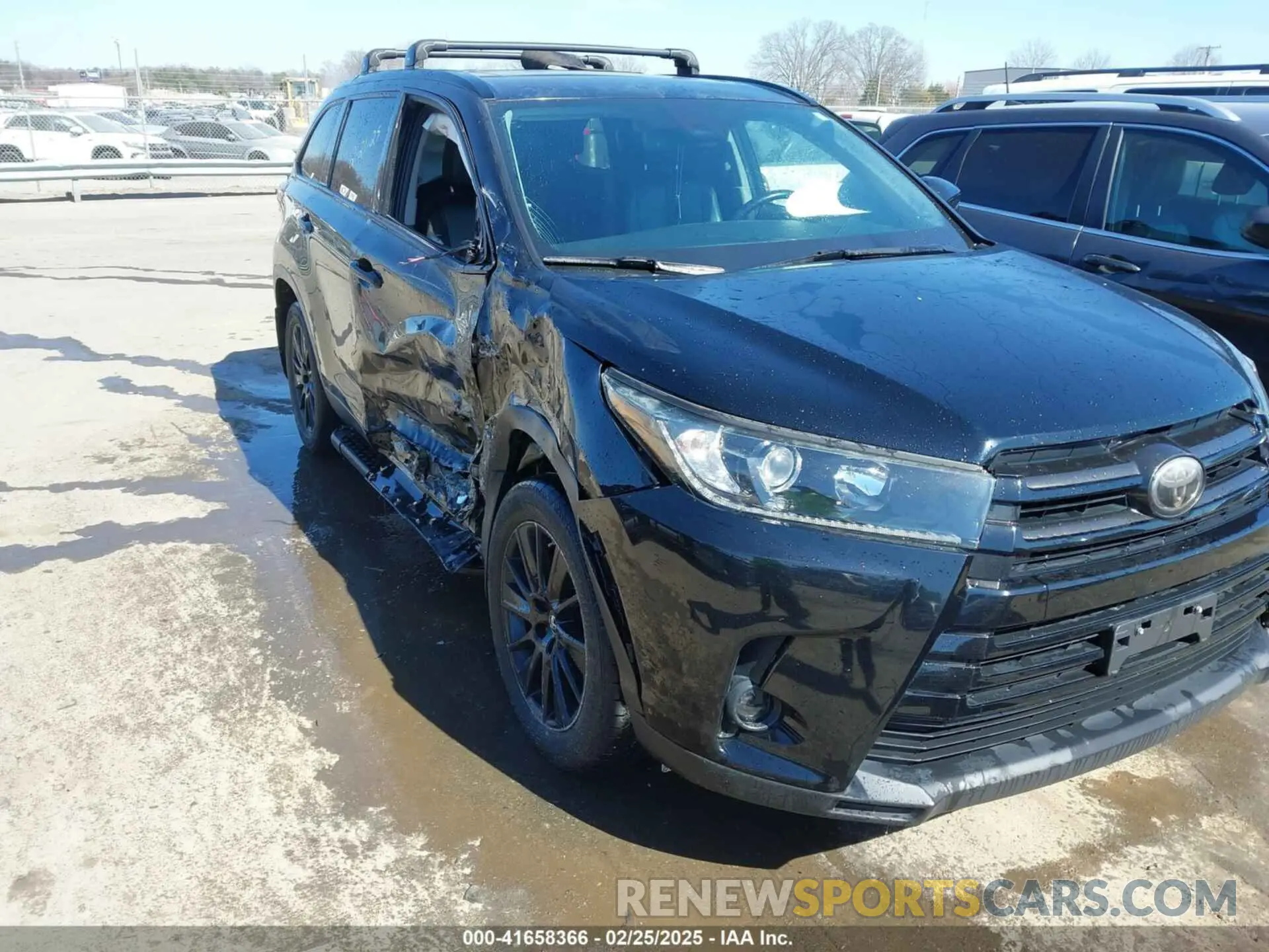 1 Photograph of a damaged car 5TDJZRFH1KS970824 TOYOTA HIGHLANDER 2019