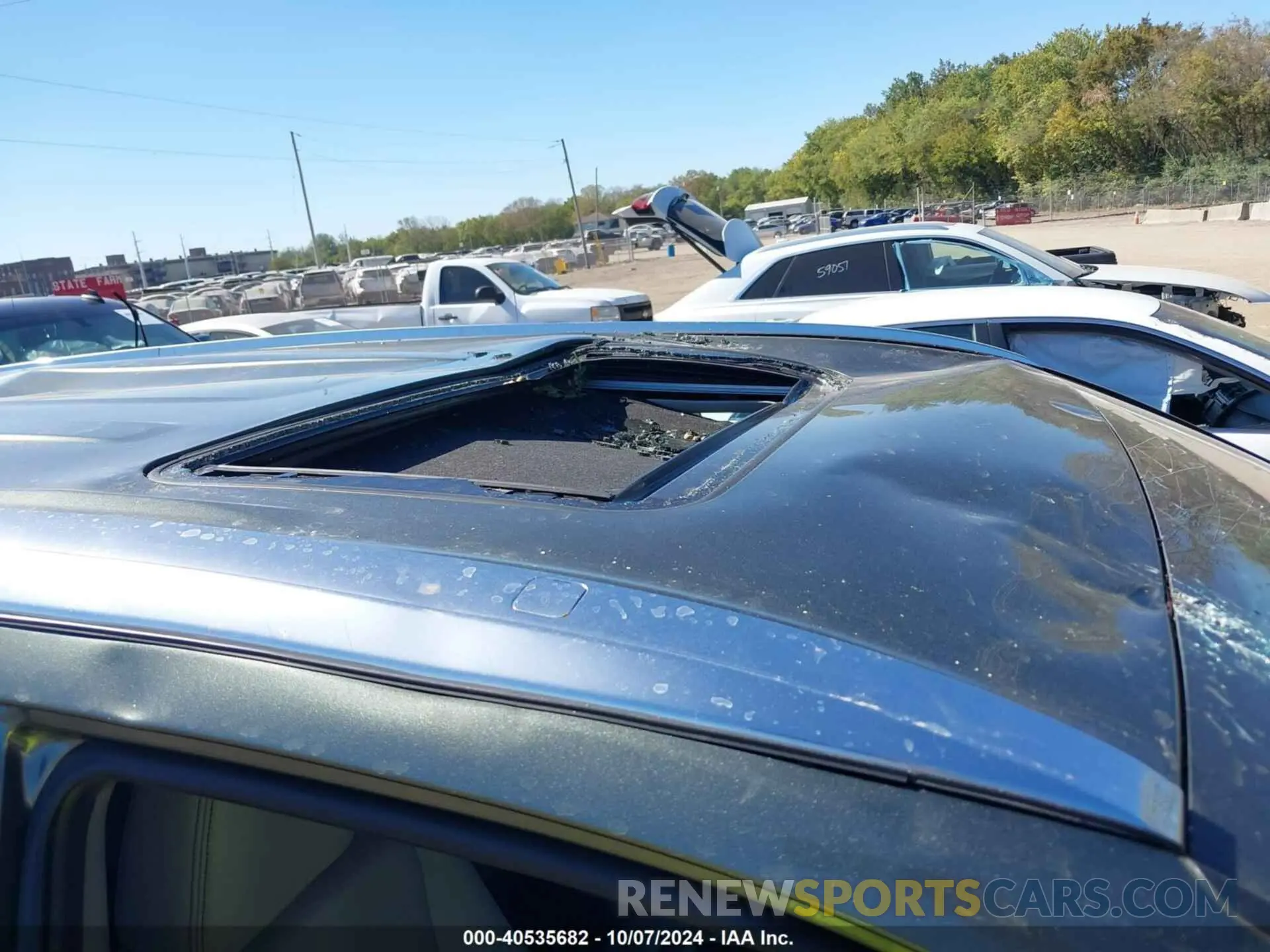 6 Photograph of a damaged car 5TDJZRFH1KS971956 TOYOTA HIGHLANDER 2019