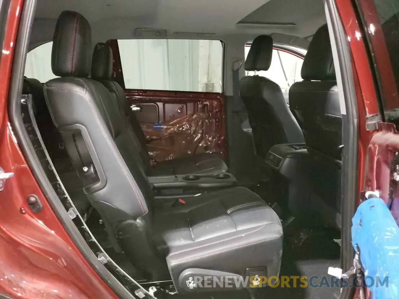 11 Photograph of a damaged car 5TDJZRFH2KS571288 TOYOTA HIGHLANDER 2019