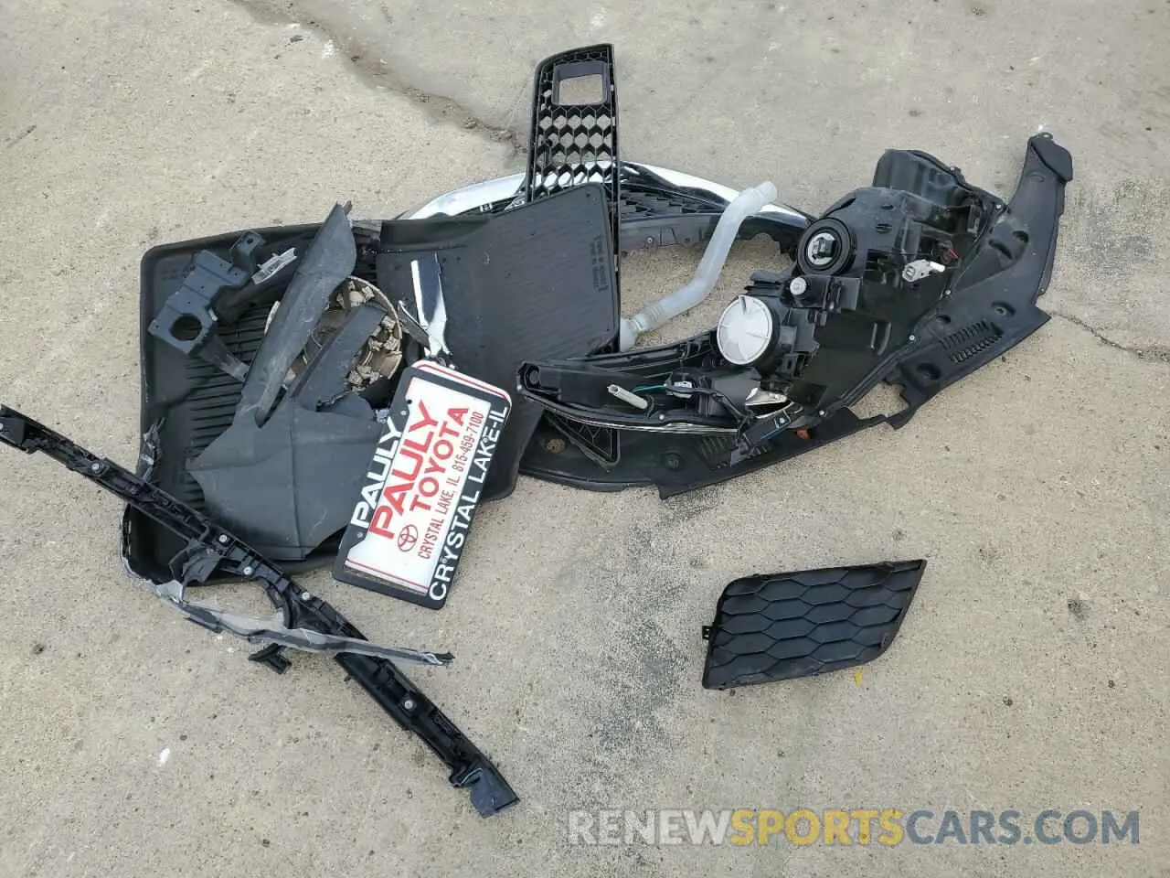13 Photograph of a damaged car 5TDJZRFH2KS571291 TOYOTA HIGHLANDER 2019