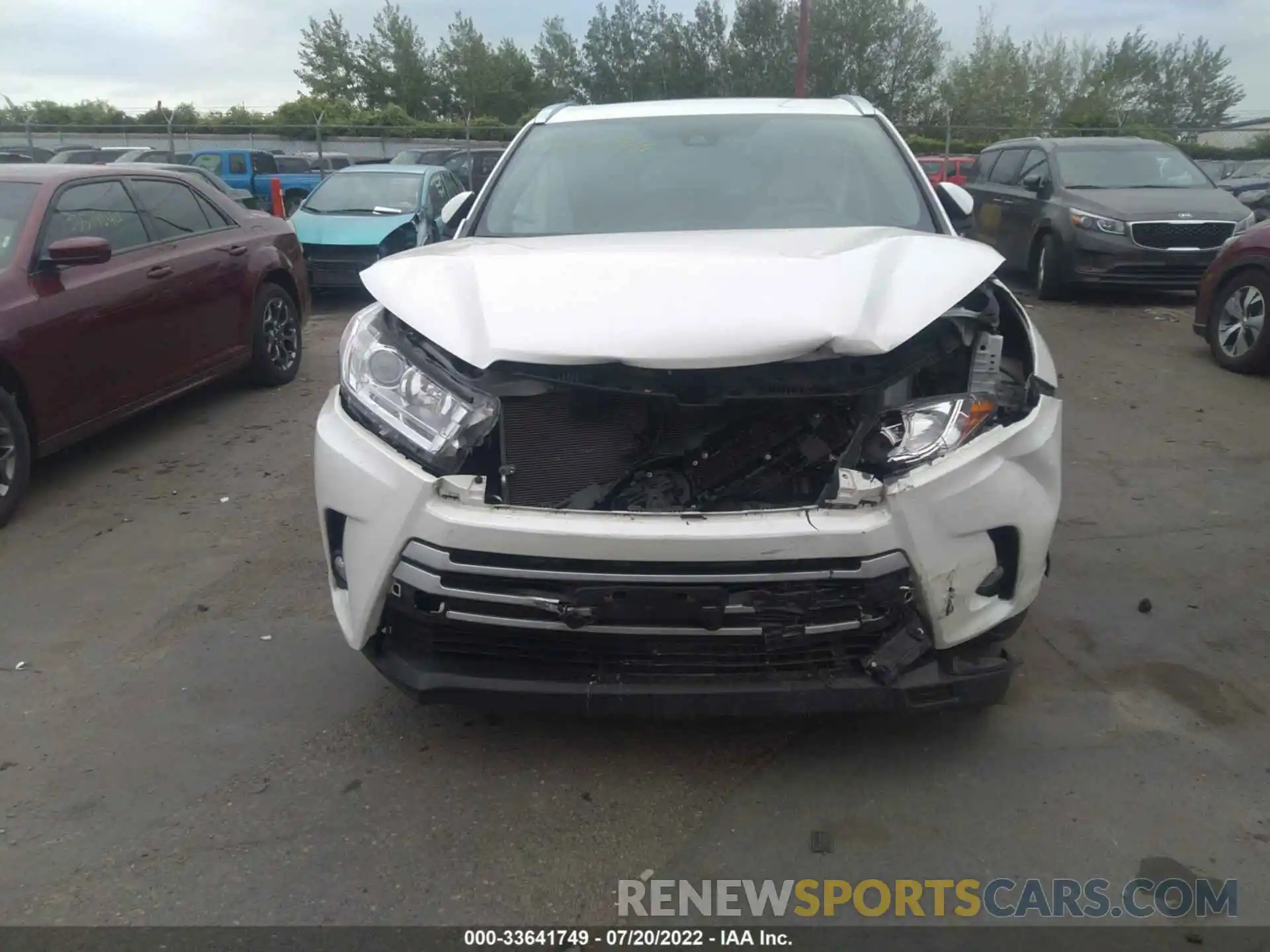 6 Photograph of a damaged car 5TDJZRFH2KS572652 TOYOTA HIGHLANDER 2019