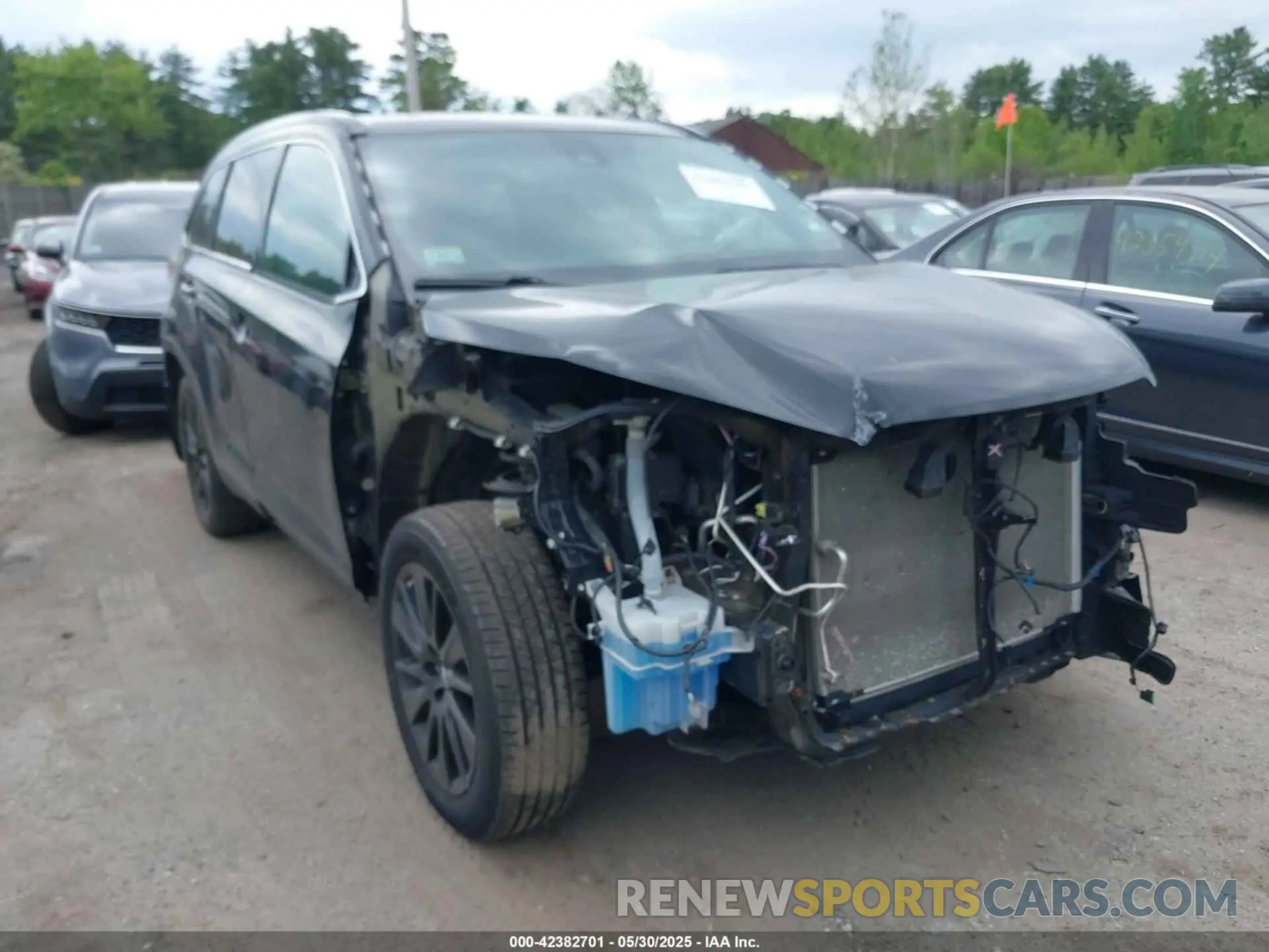 6 Photograph of a damaged car 5TDJZRFH2KS580363 TOYOTA HIGHLANDER 2019