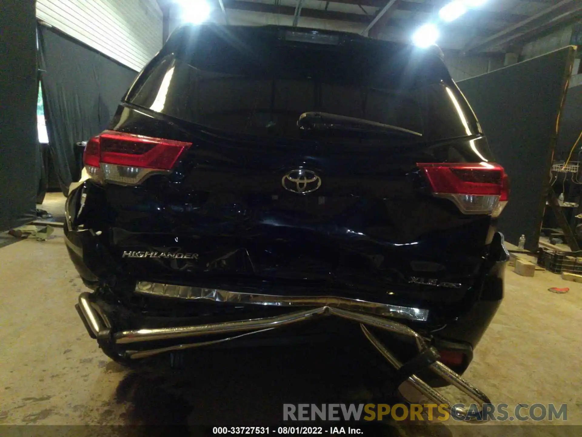 6 Photograph of a damaged car 5TDJZRFH2KS587989 TOYOTA HIGHLANDER 2019