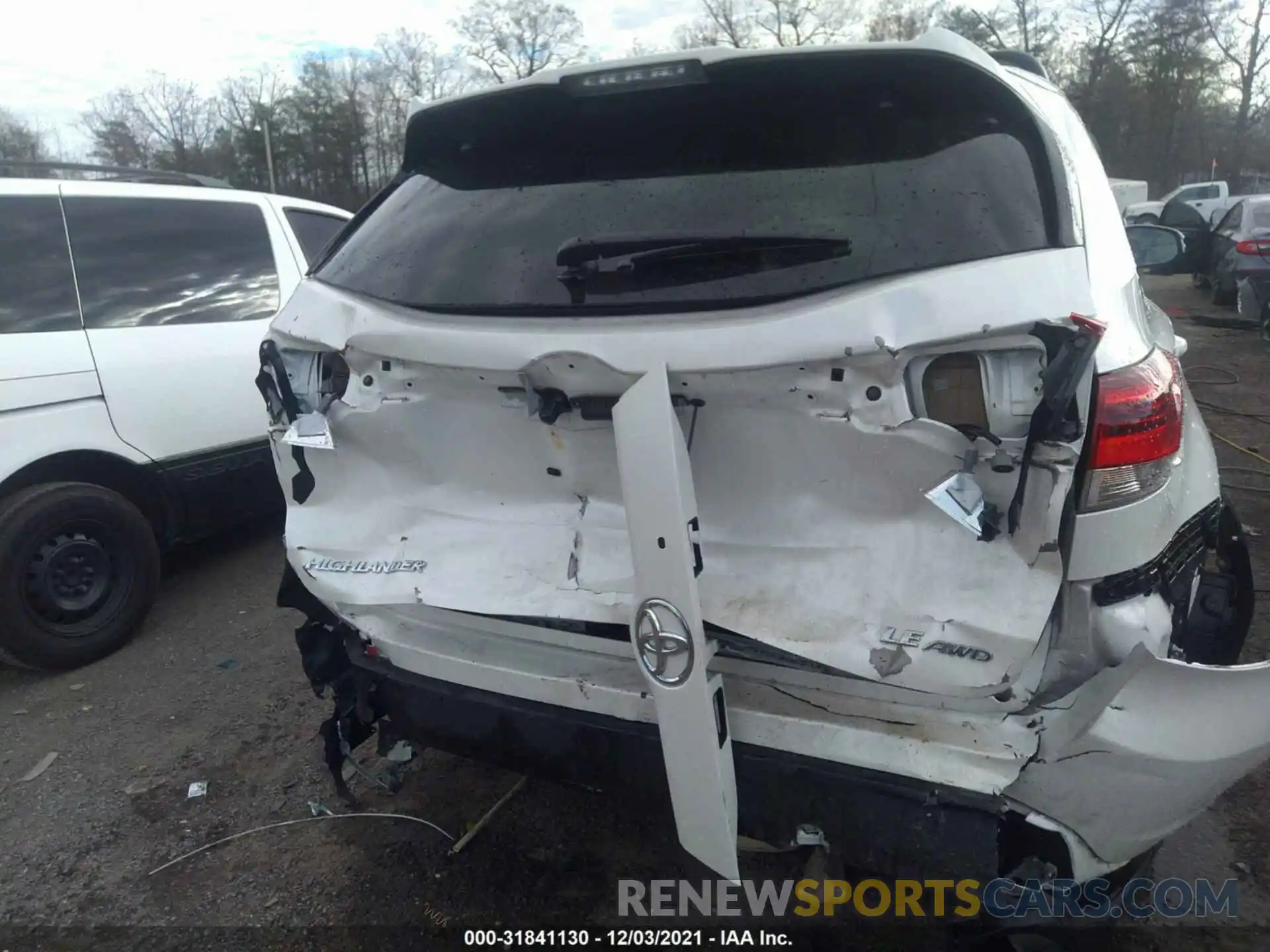 6 Photograph of a damaged car 5TDJZRFH2KS613748 TOYOTA HIGHLANDER 2019