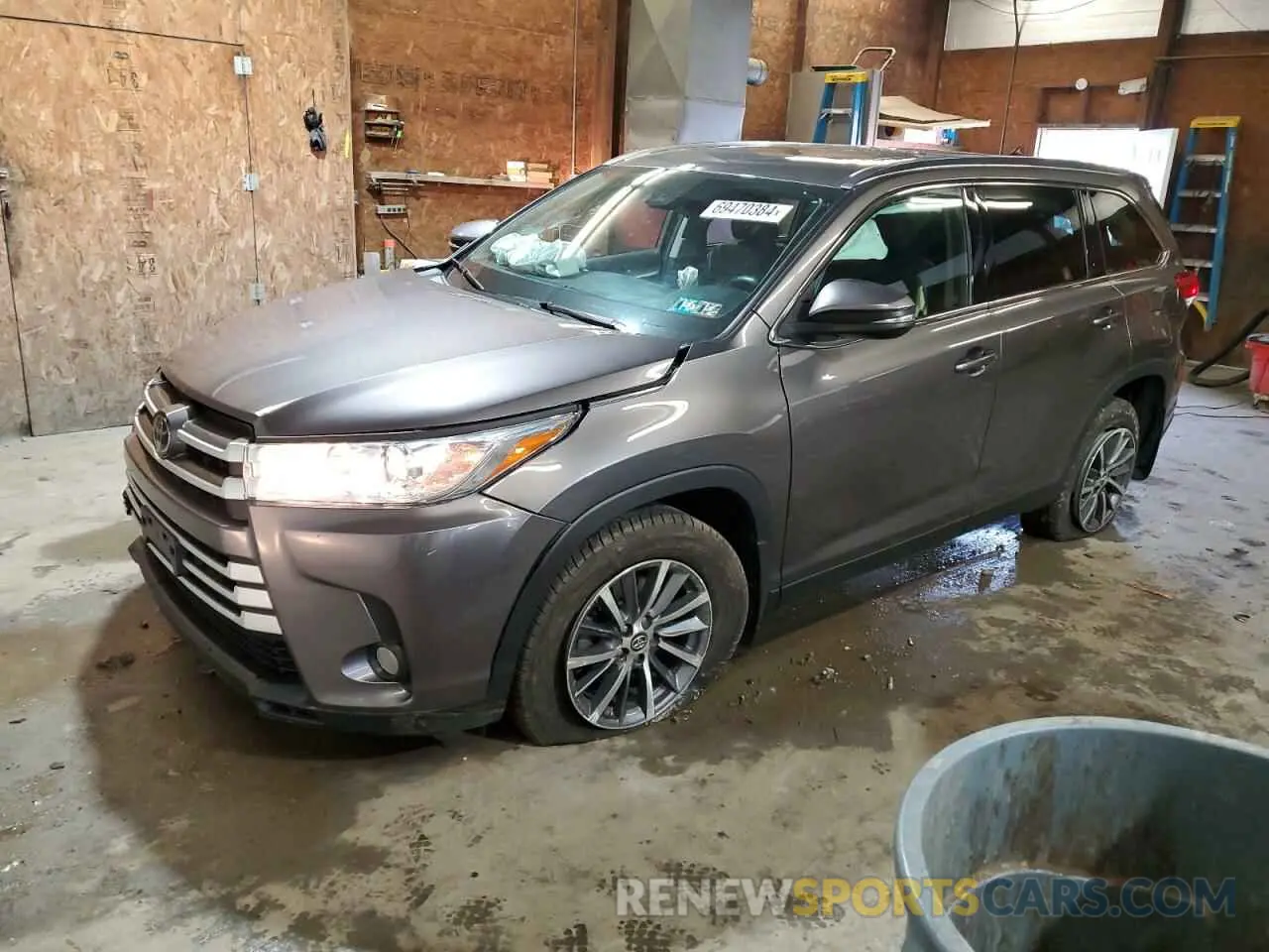 1 Photograph of a damaged car 5TDJZRFH2KS614866 TOYOTA HIGHLANDER 2019