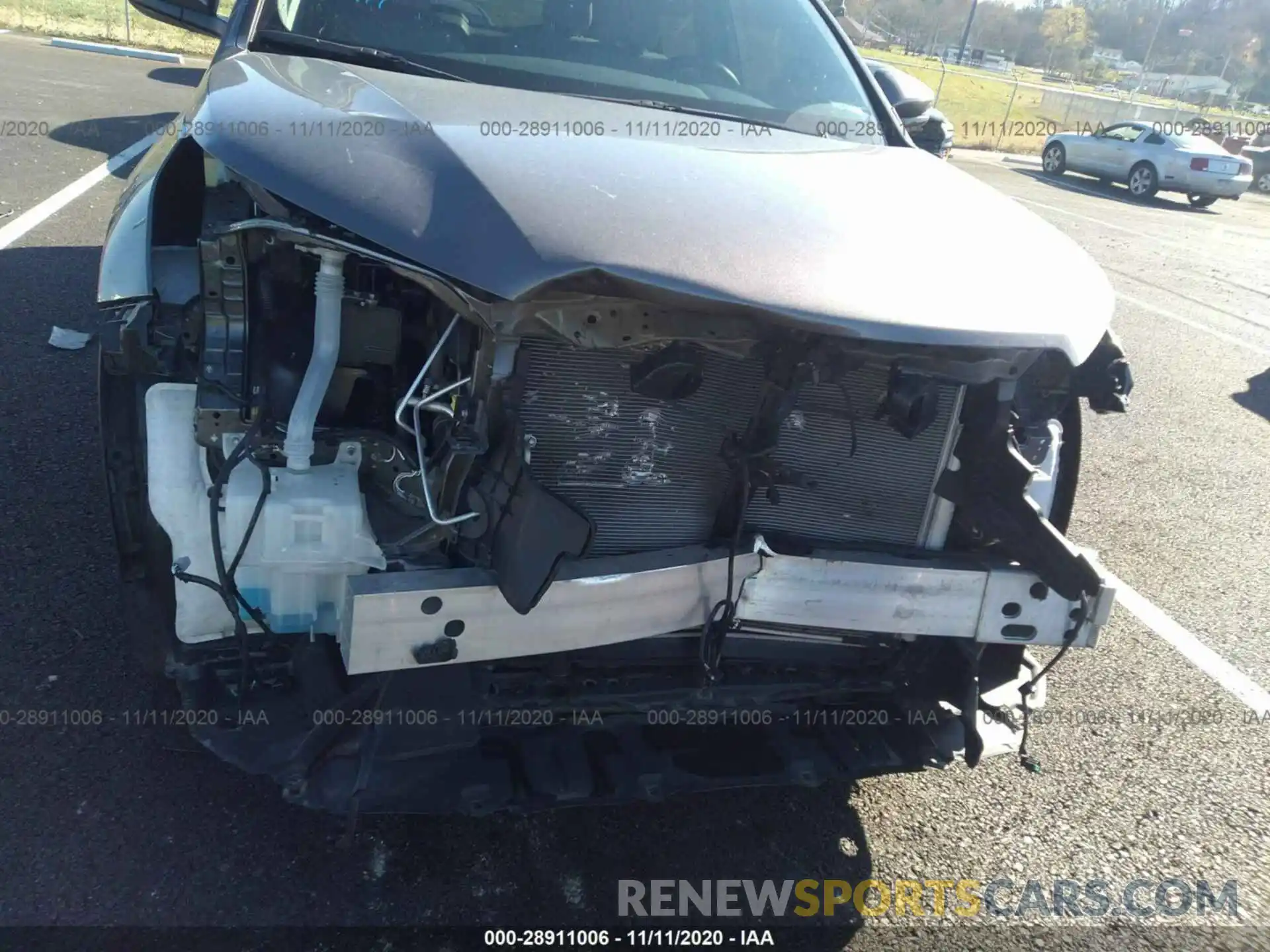 6 Photograph of a damaged car 5TDJZRFH2KS618318 TOYOTA HIGHLANDER 2019