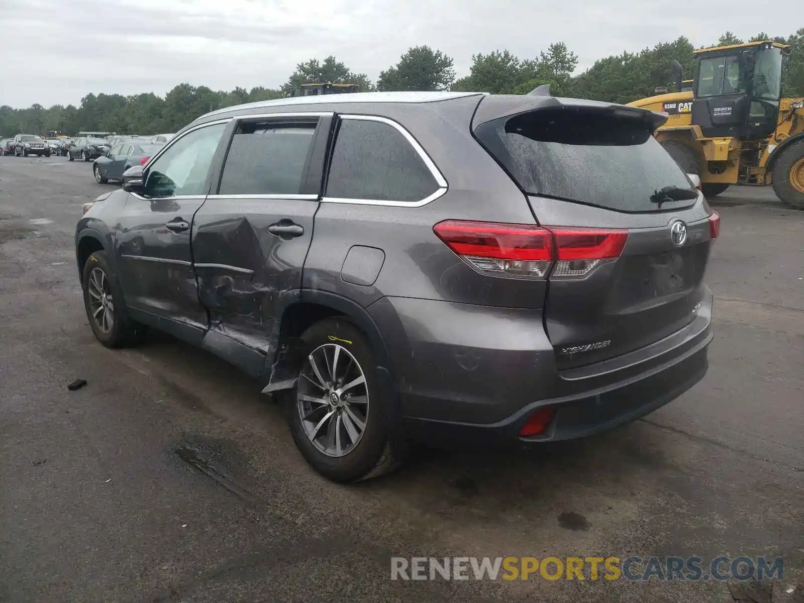 3 Photograph of a damaged car 5TDJZRFH2KS619792 TOYOTA HIGHLANDER 2019