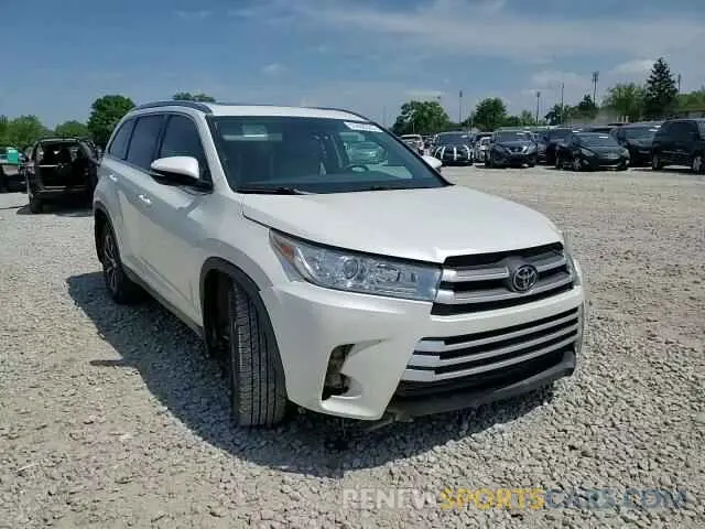 14 Photograph of a damaged car 5TDJZRFH2KS626015 TOYOTA HIGHLANDER 2019