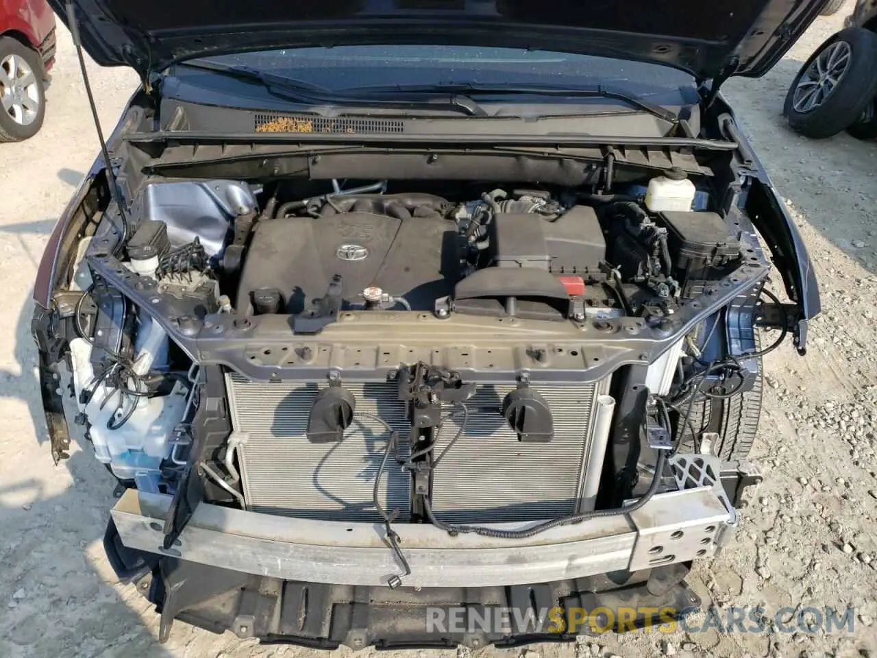 12 Photograph of a damaged car 5TDJZRFH2KS743108 TOYOTA HIGHLANDER 2019