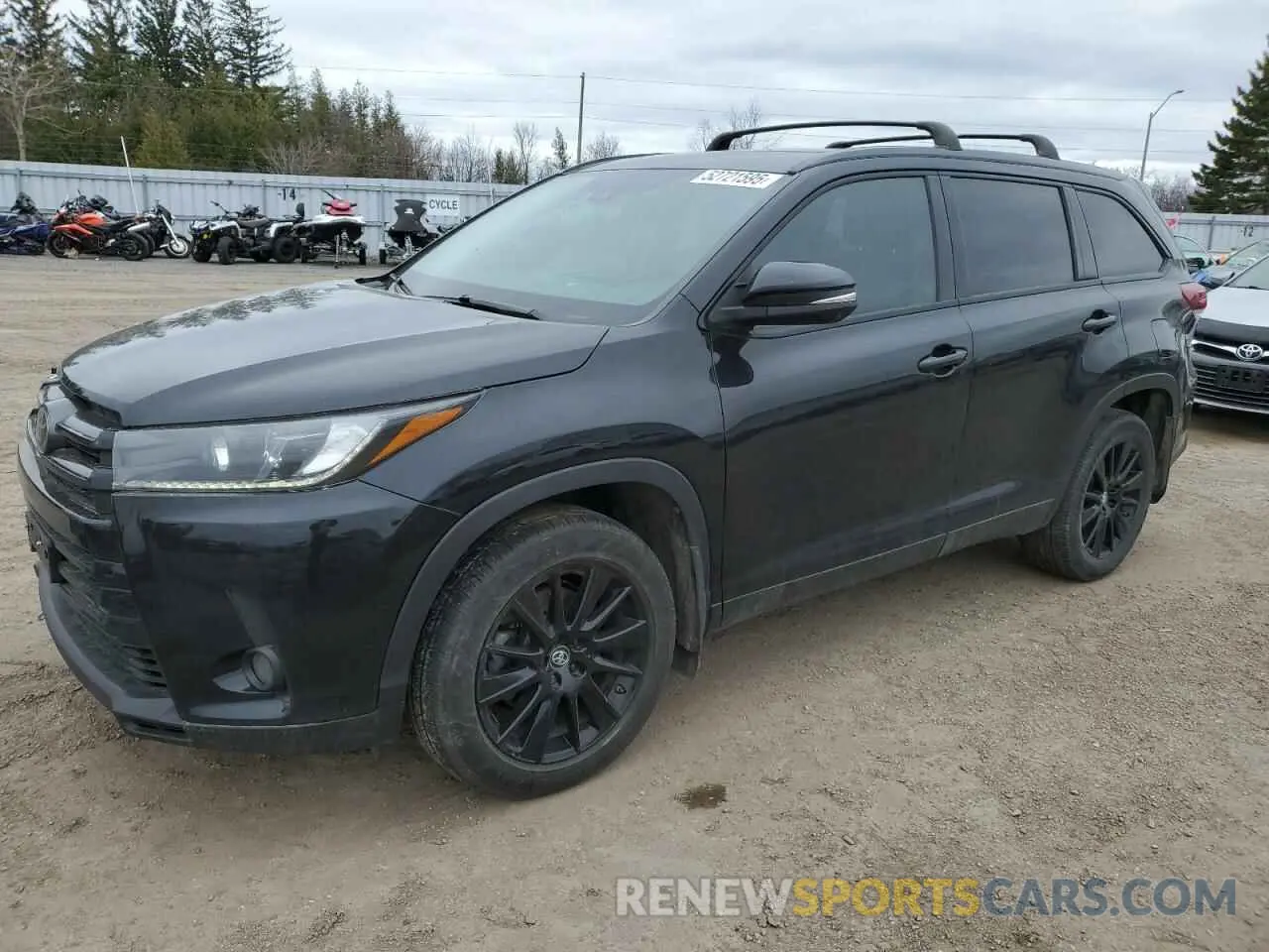 1 Photograph of a damaged car 5TDJZRFH2KS963669 TOYOTA HIGHLANDER 2019