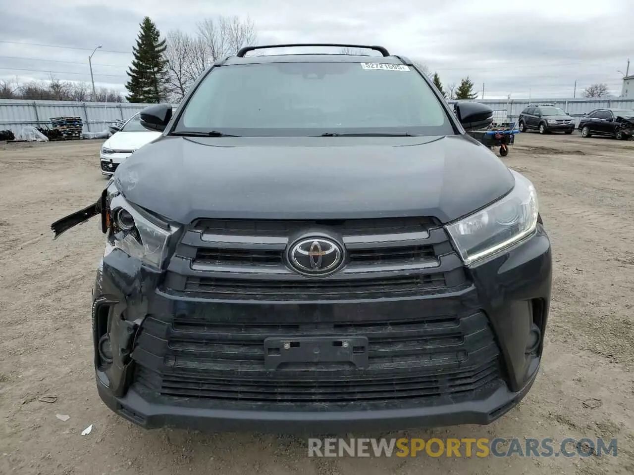 5 Photograph of a damaged car 5TDJZRFH2KS963669 TOYOTA HIGHLANDER 2019