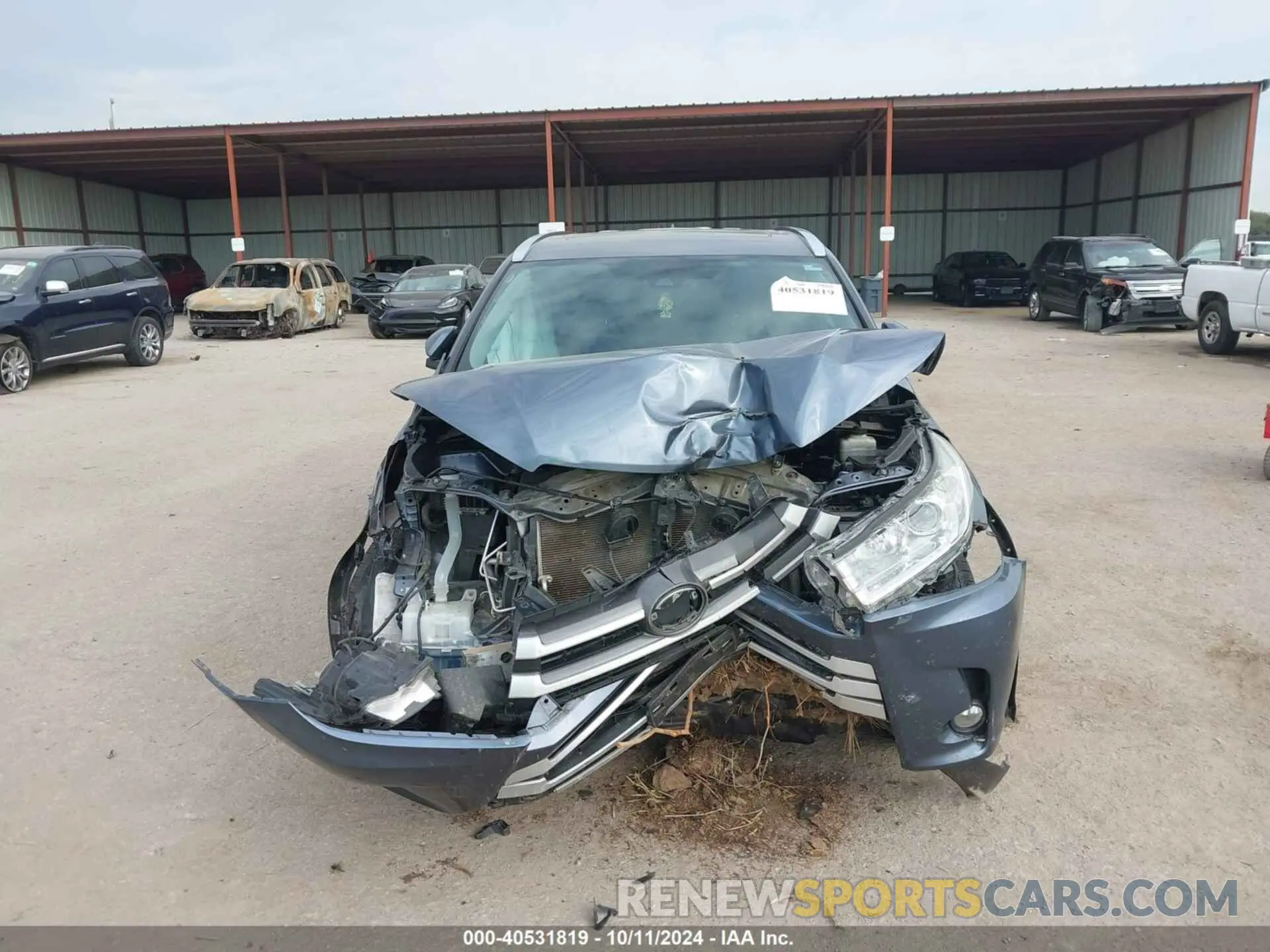 12 Photograph of a damaged car 5TDJZRFH2KS965762 TOYOTA HIGHLANDER 2019